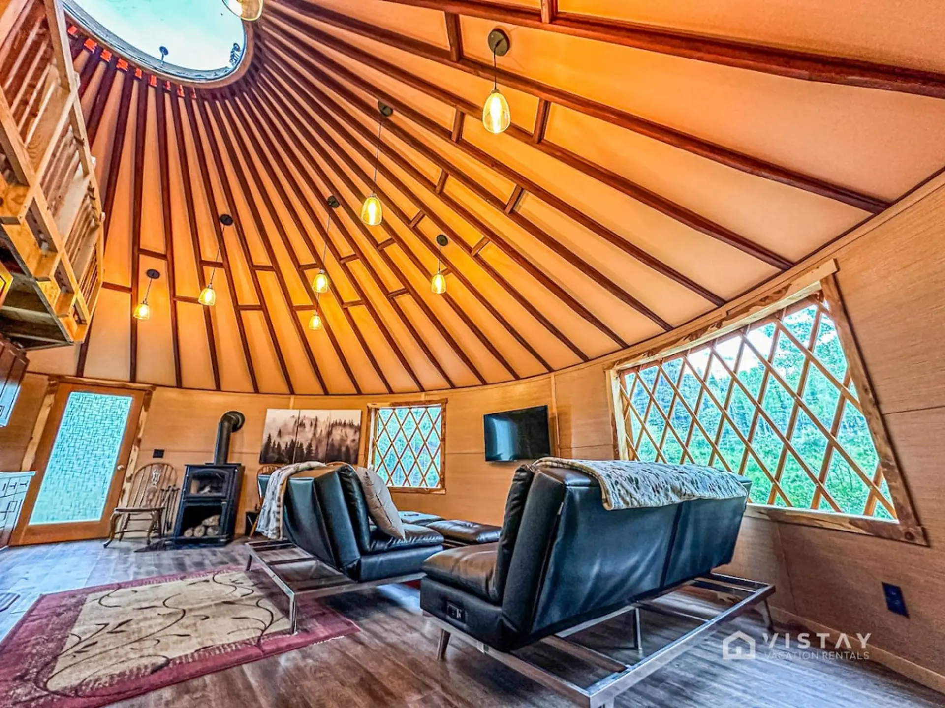 Wood-Burning Fireplace/Living Room