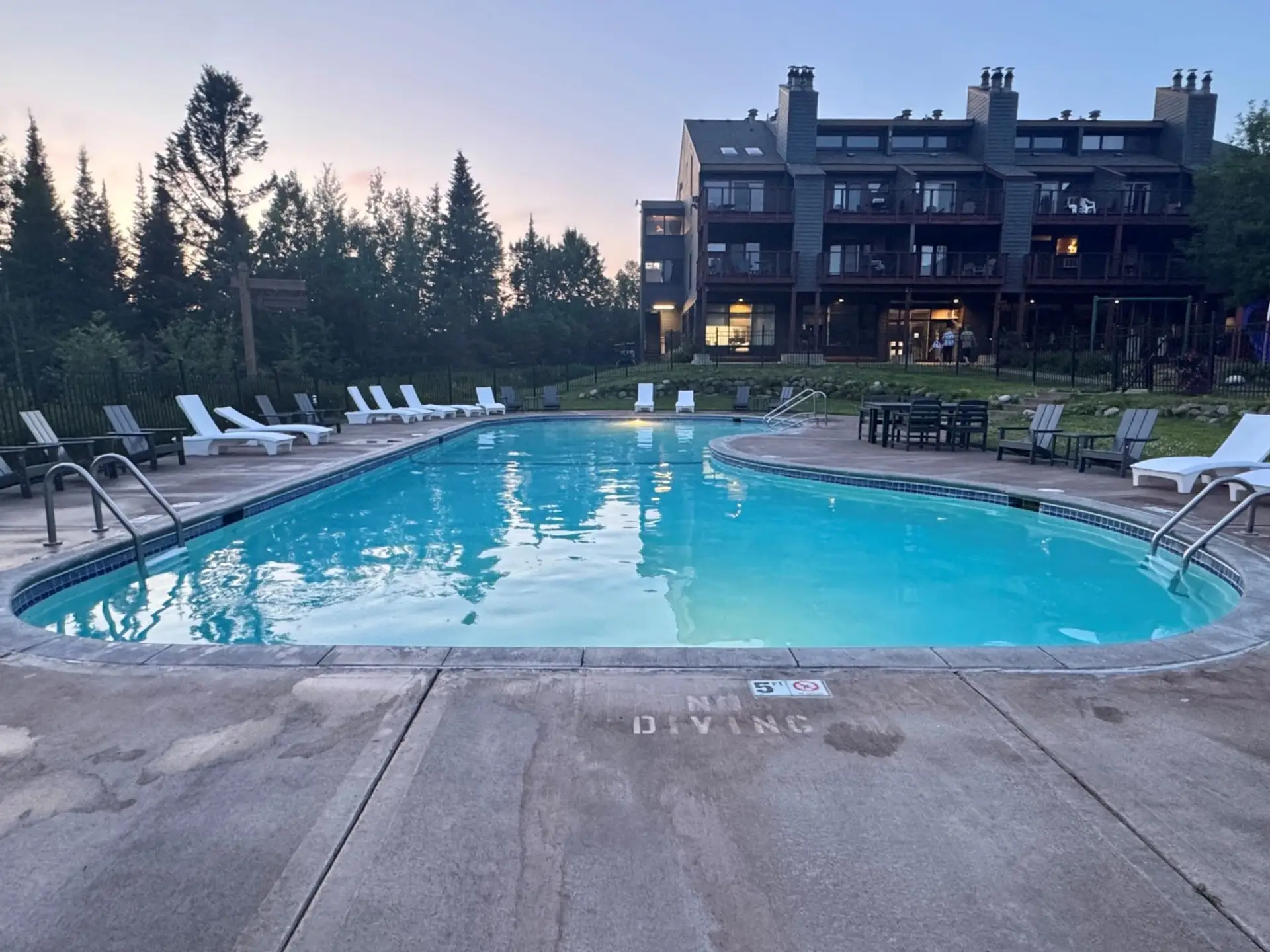 Outdoor Pool3