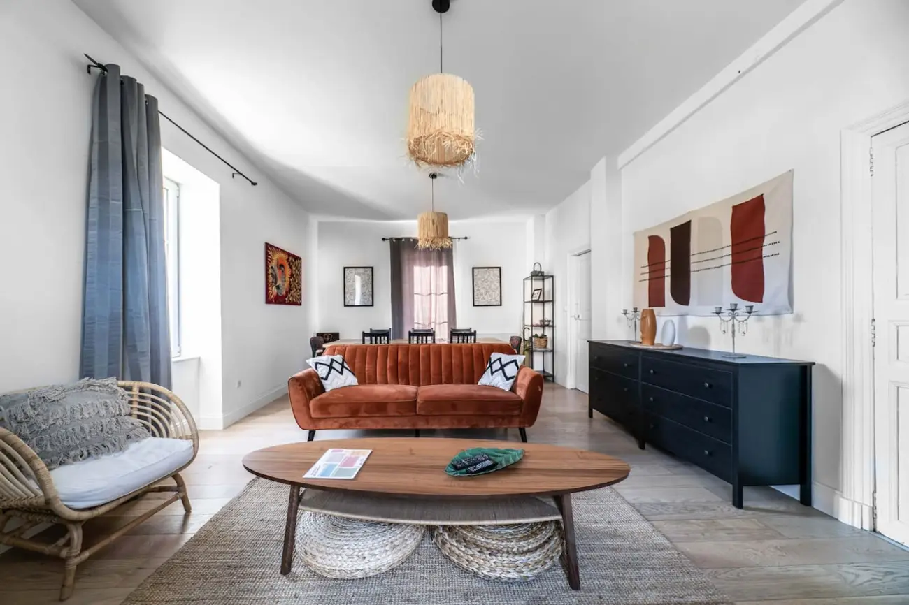 La Grande Maison, townhouse in Gannat