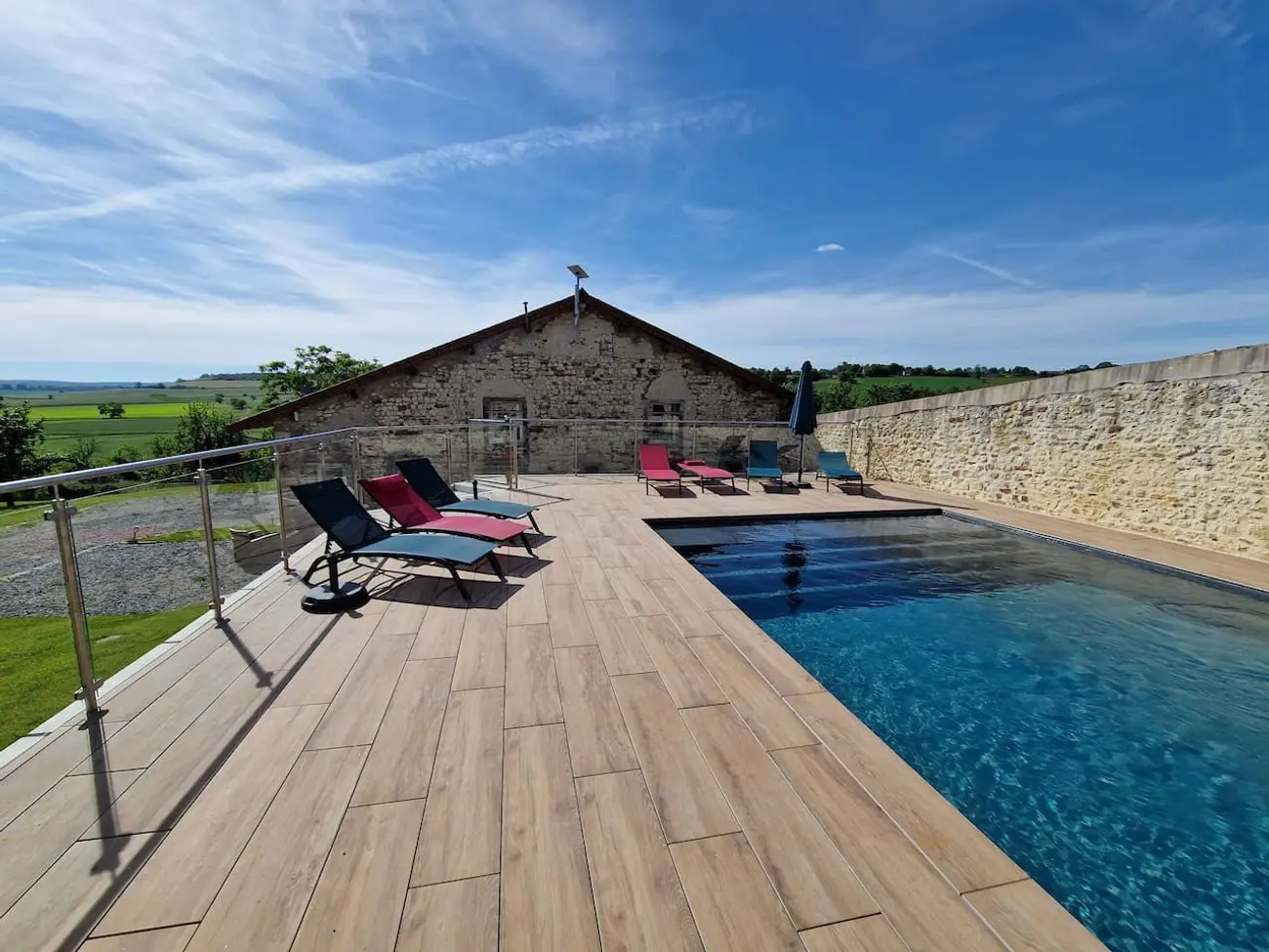 Les Calades, maison à Charroux