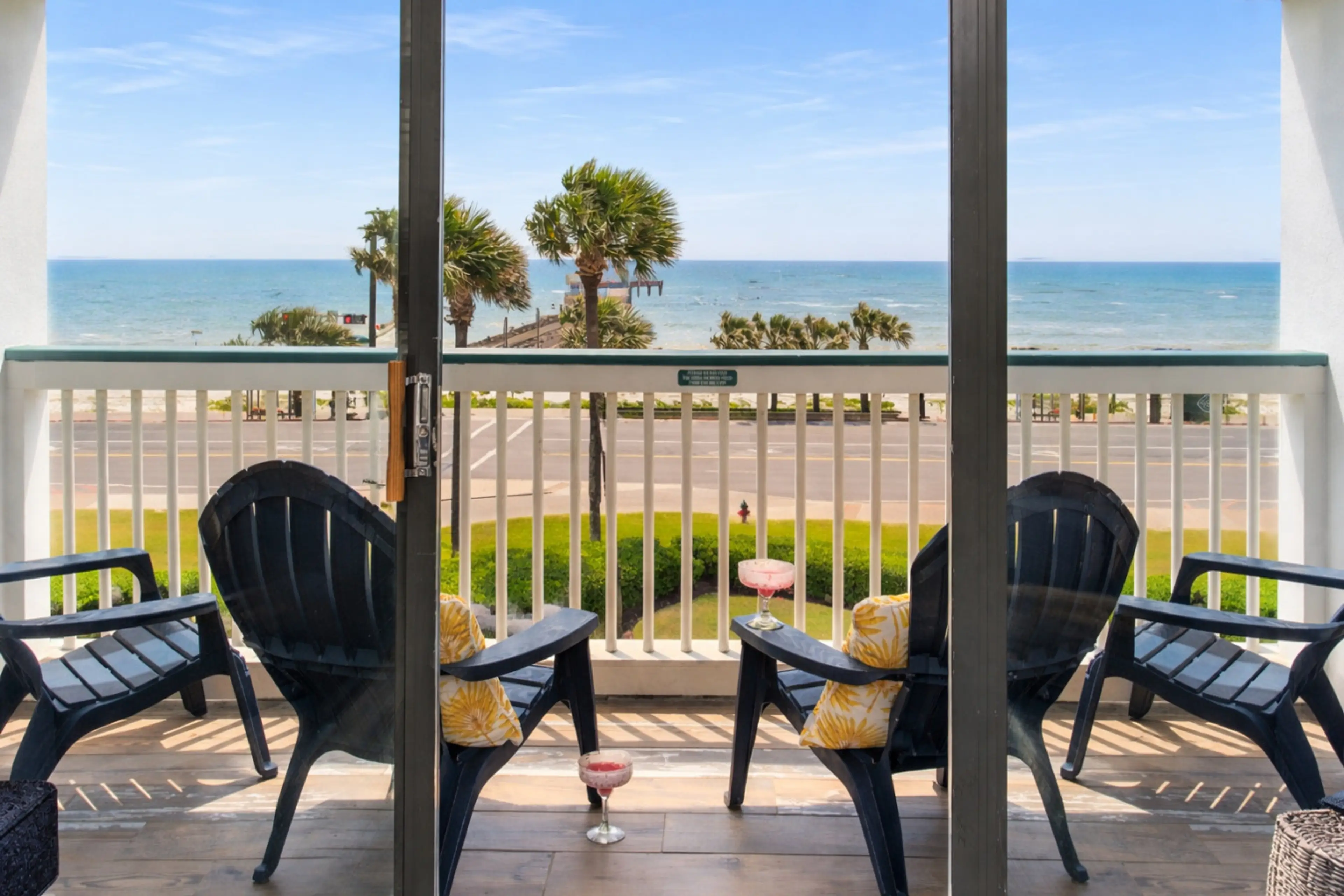 Start your morning with sea breezes—relax on the Casa del Mar balcony with an ocean view and front-row Galveston vibes.