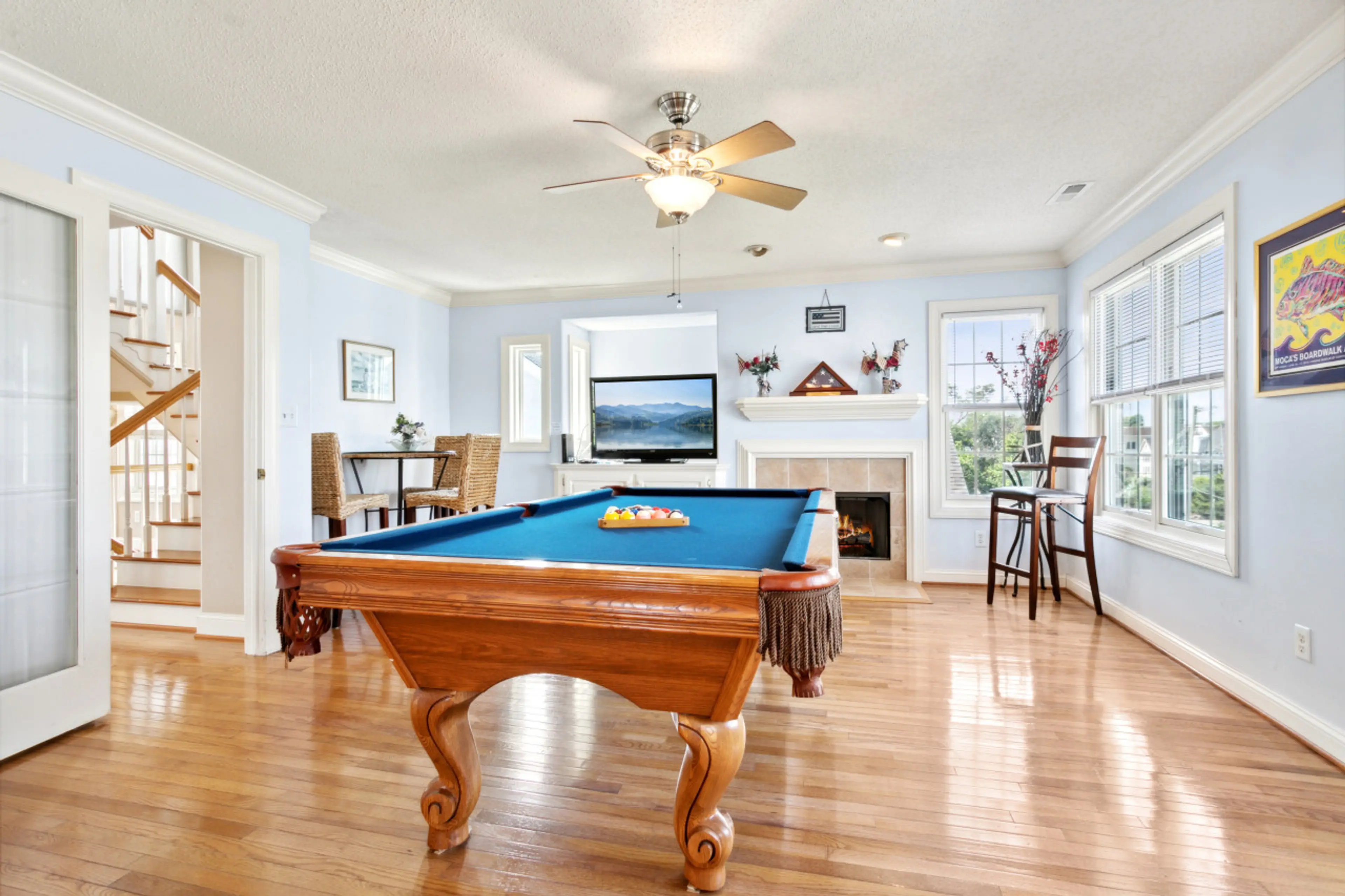 Sink shots and soak up the sun.