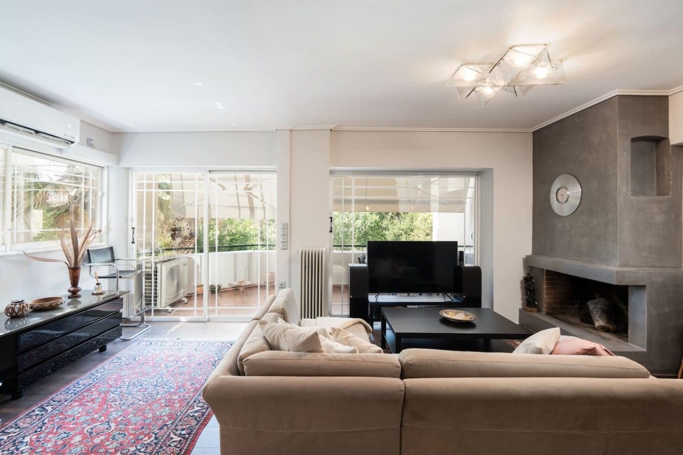 Luxe Bliss, 2BR apartment in Glyfada, Athens, operated by Cheez Hospitality