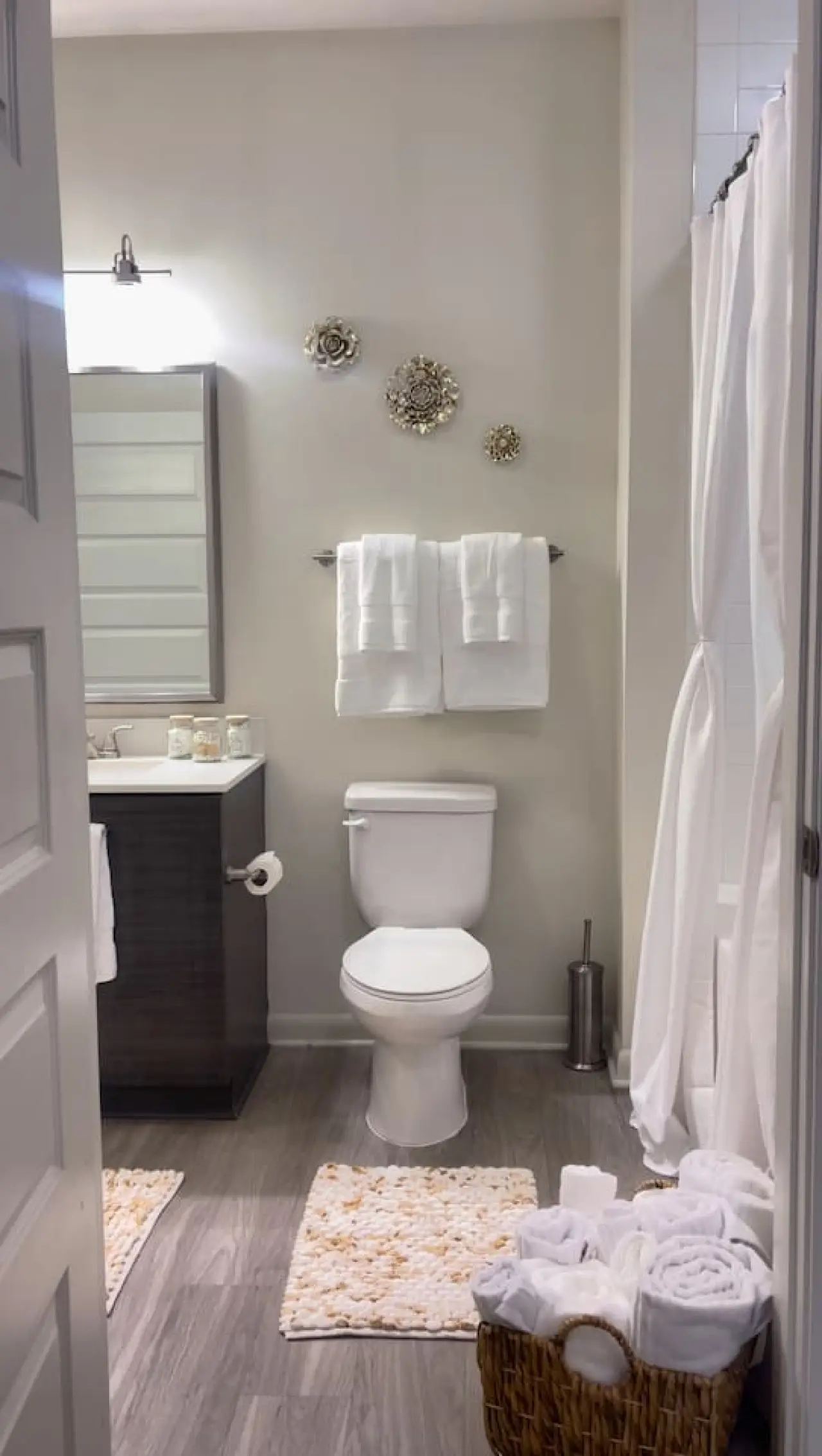 
							Atlanta Beltline Luxury Suite - Image 22									