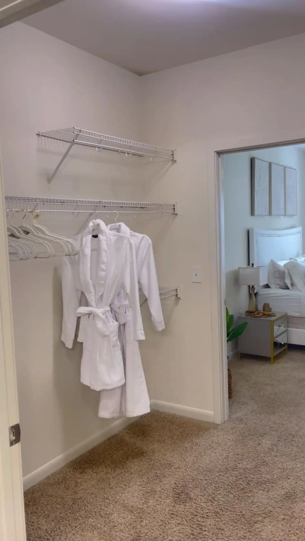 
							Atlanta Beltline Luxury Suite - Image 14									