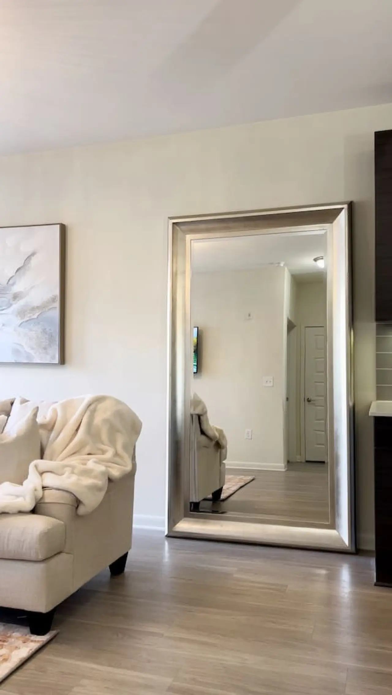
							Atlanta Beltline Luxury Suite - Image 10									