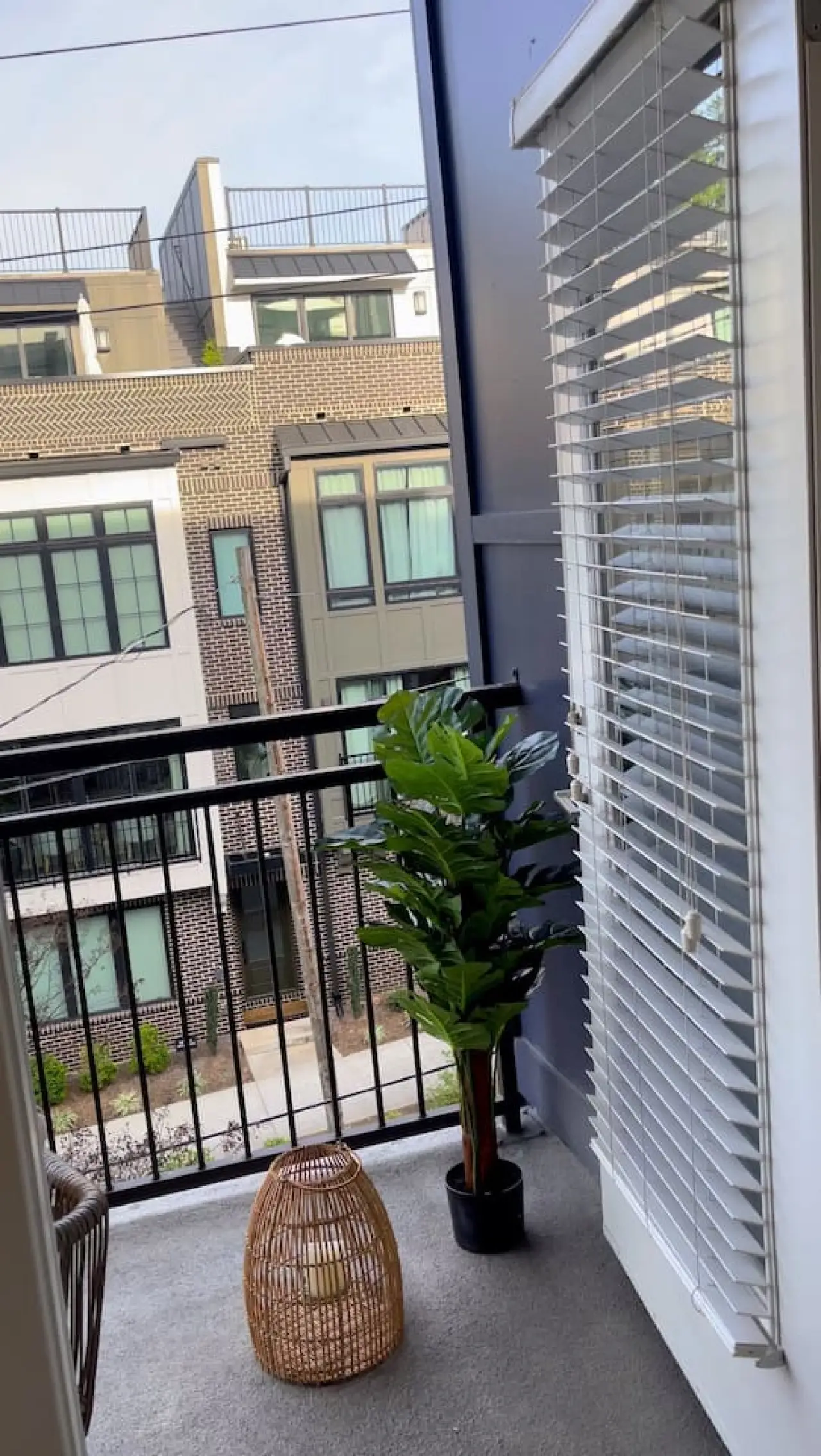 
							Atlanta Beltline Luxury Suite - Image 23									