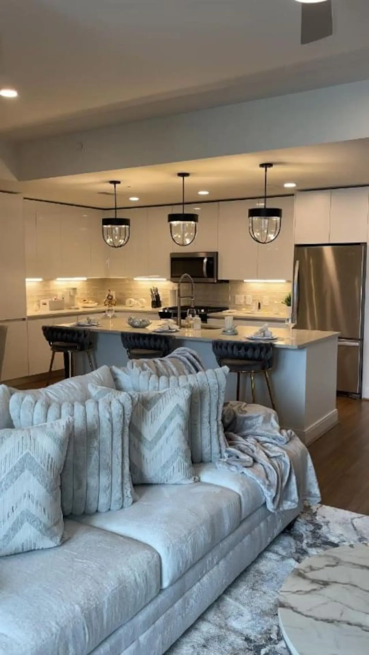 Buckhead Atlanta Luxury Suite - Image 3