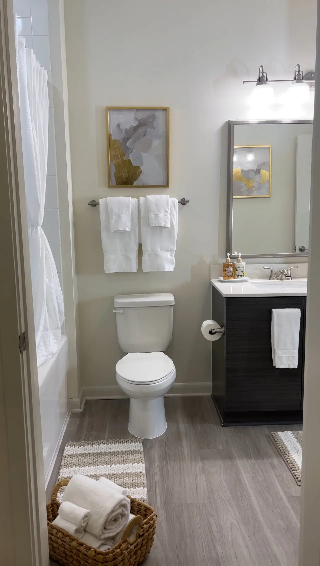 
							Atlanta Beltline Luxury Double Suite - Image 30									