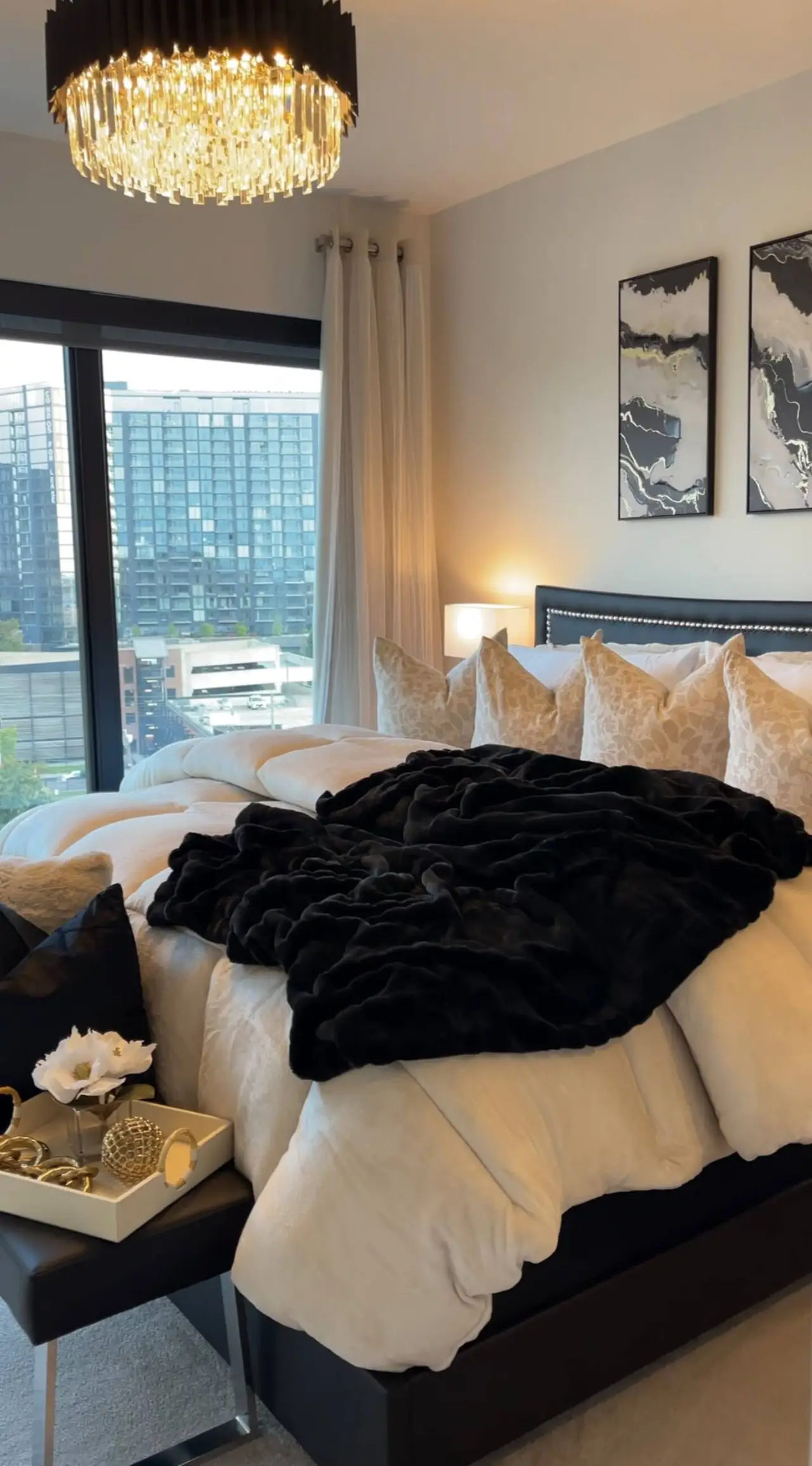 
							Midtown Atlanta Luxury Suite - Image 17									