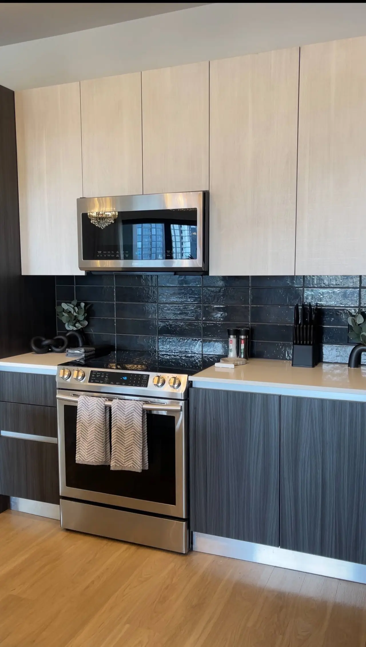 
							Midtown Atlanta Luxury Suite - Image 9									