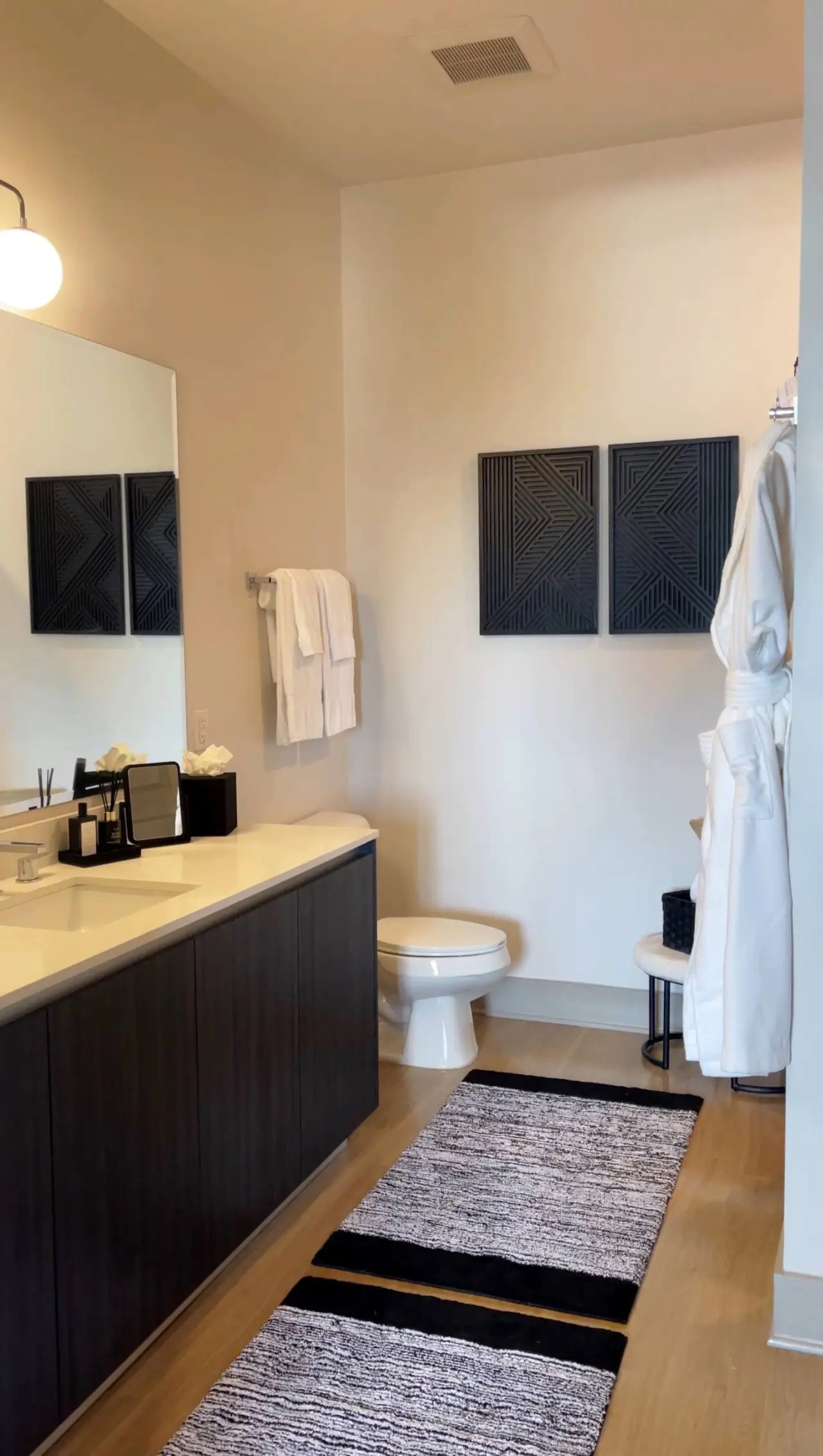 
							Midtown Atlanta Luxury Suite - Image 23									