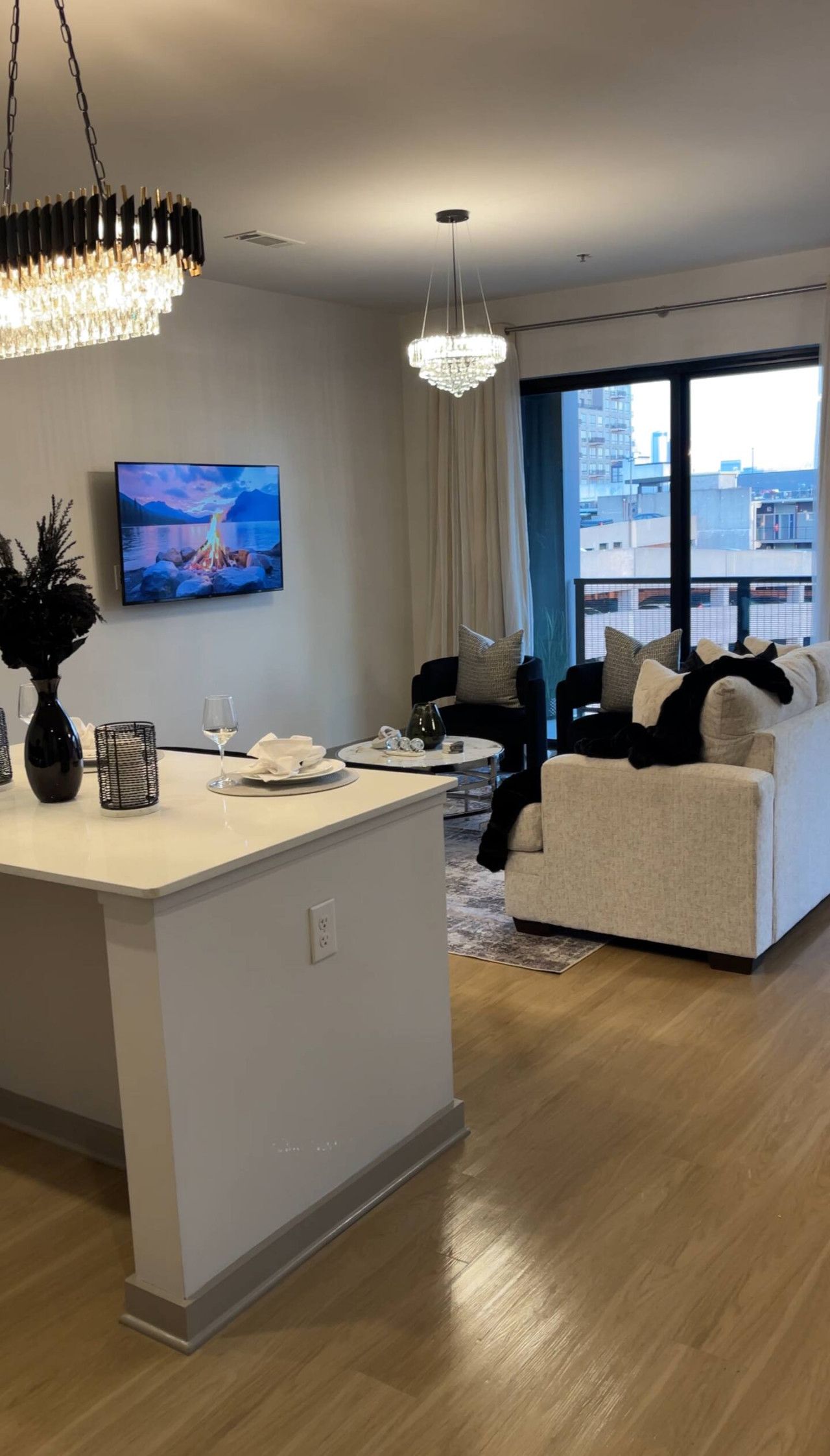 Midtown Atlanta Luxury Suite - Image 3