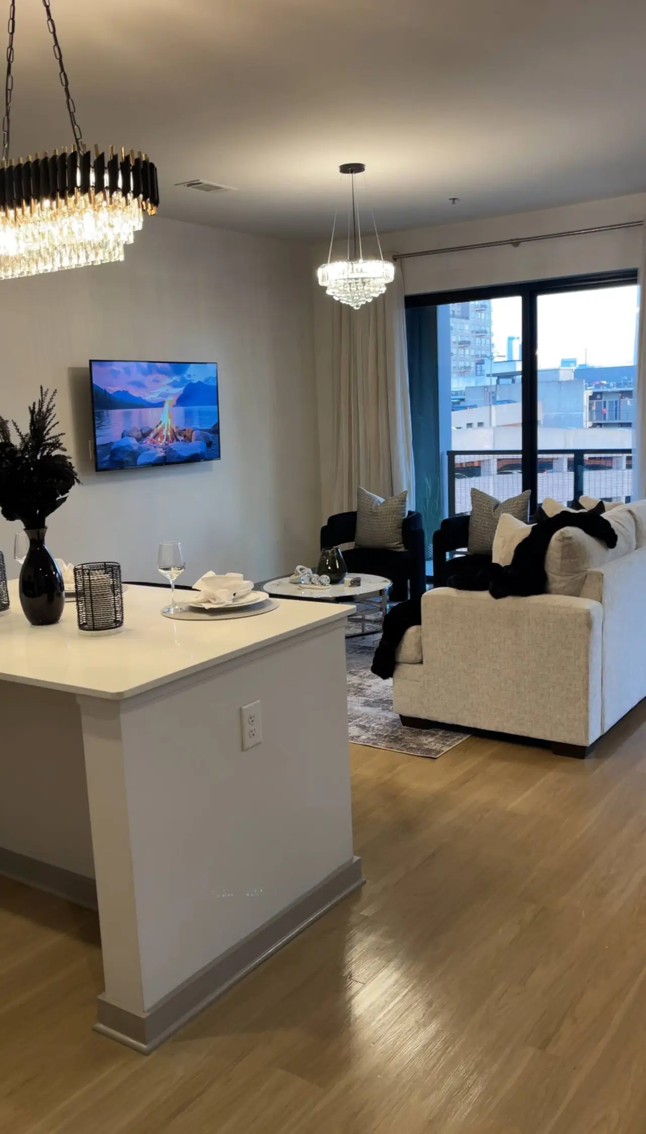 Midtown Atlanta Luxury Suite - Image 3