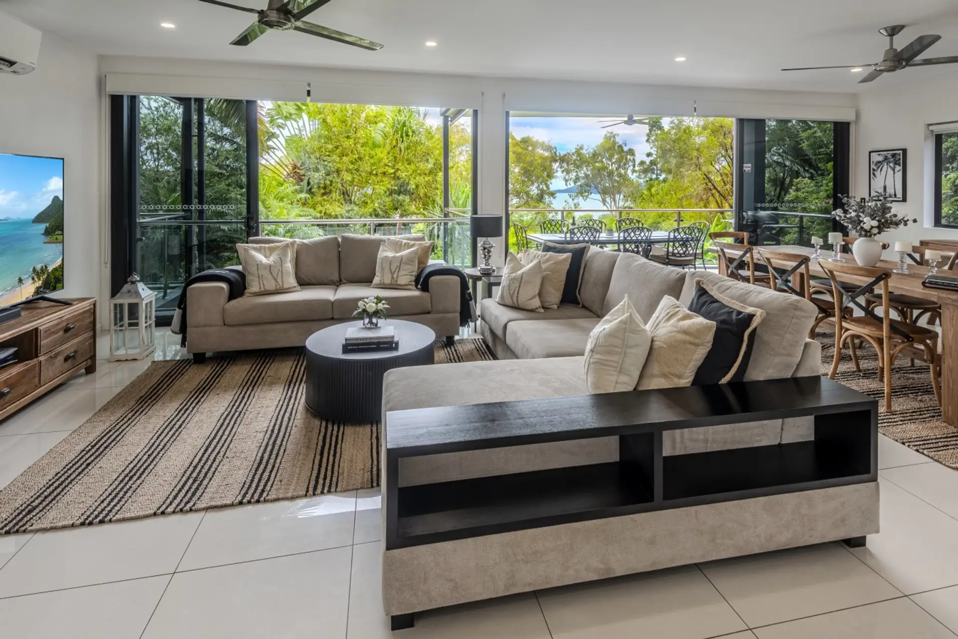 Pinnacle 7 - Lounge
