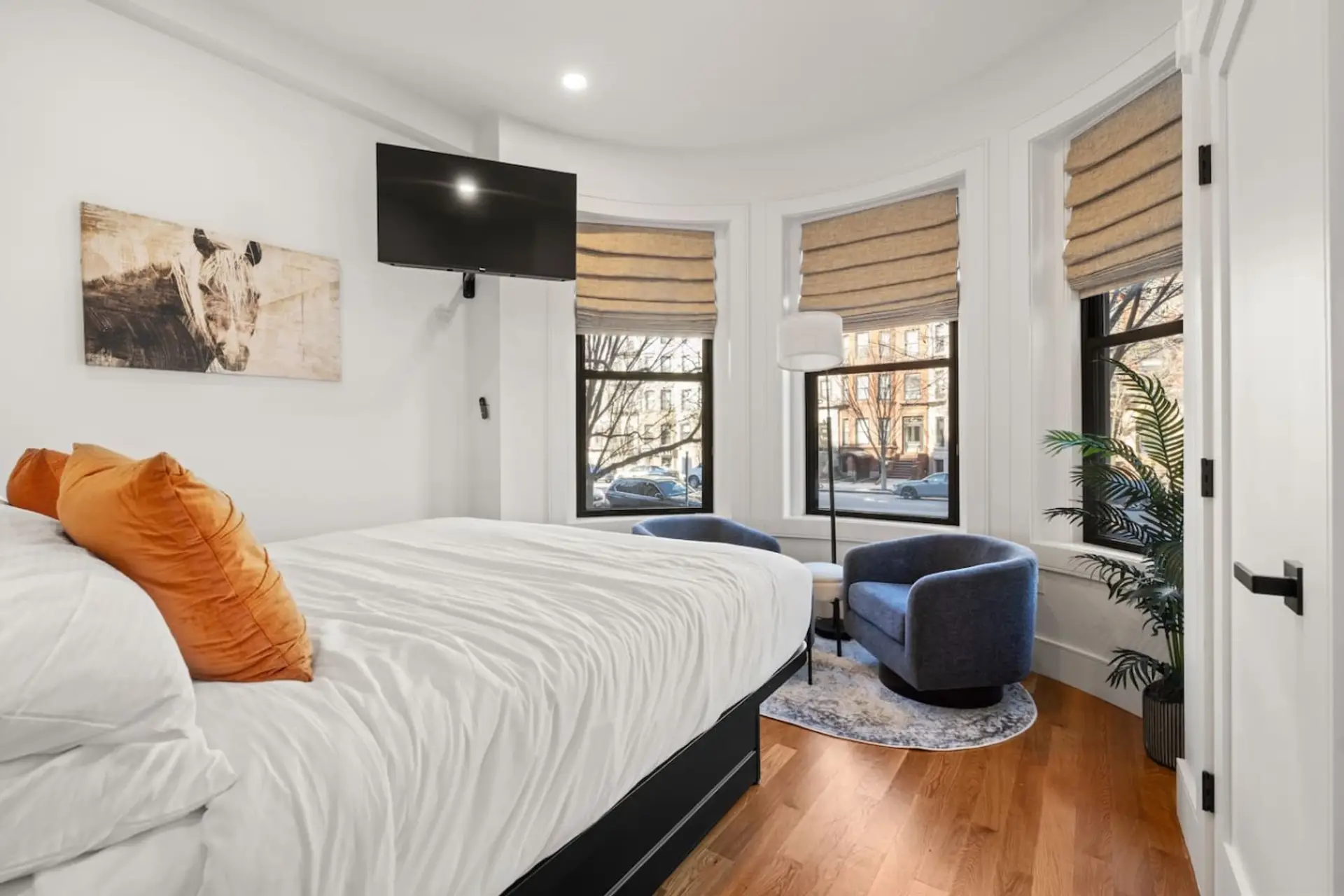 City View Bedroom – King Bed