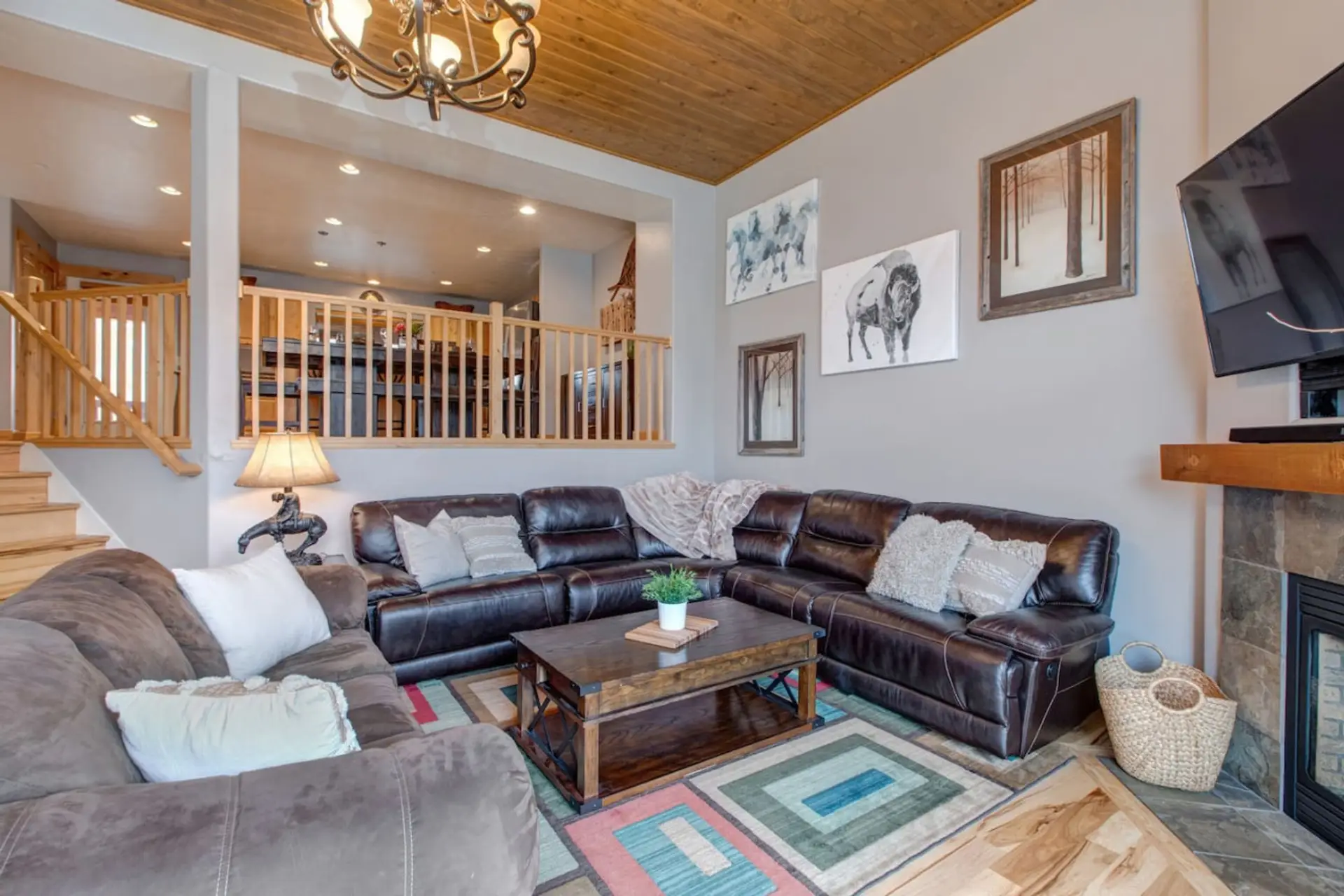 Family room with lots of seating