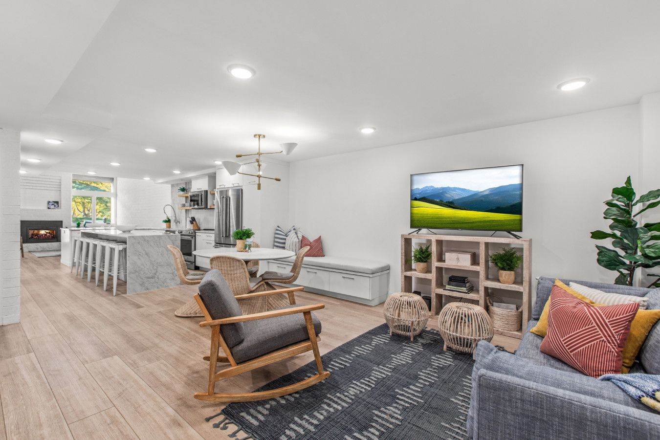 Park Ave 1699
