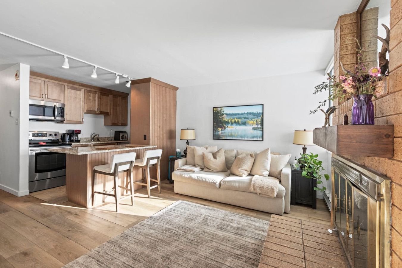 Park Ave 1675