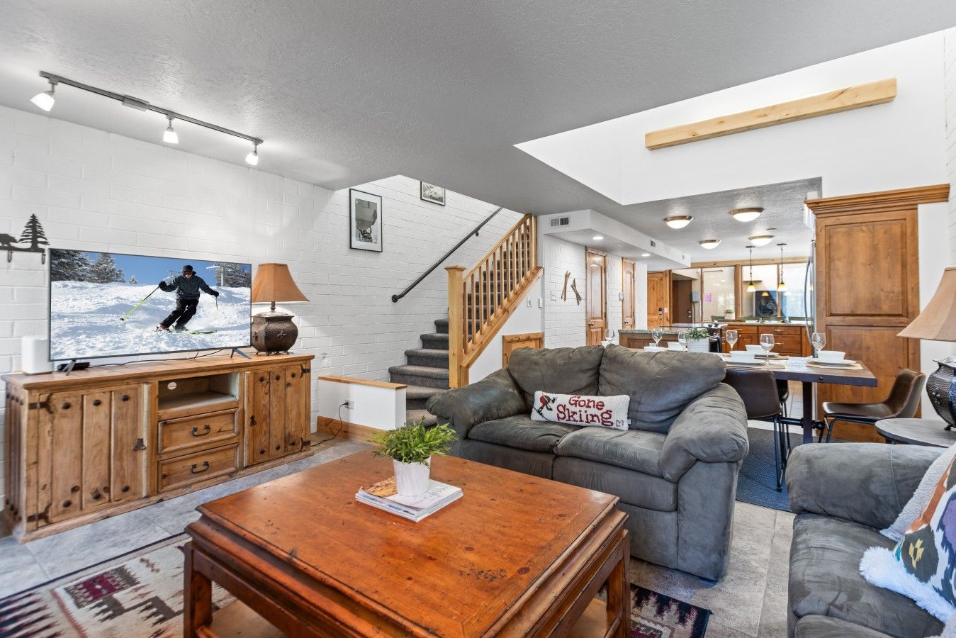 Park Ave Condo 1792