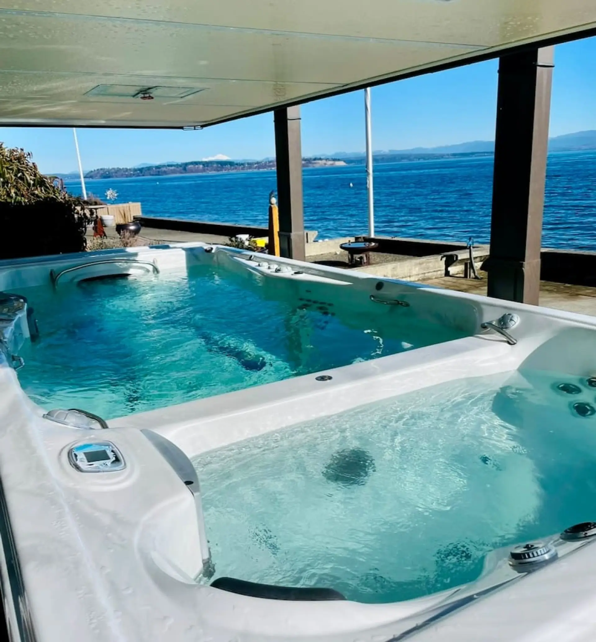 Hot Tub & Swim Spa: Dive into relaxation with stunning views and refreshing waters!