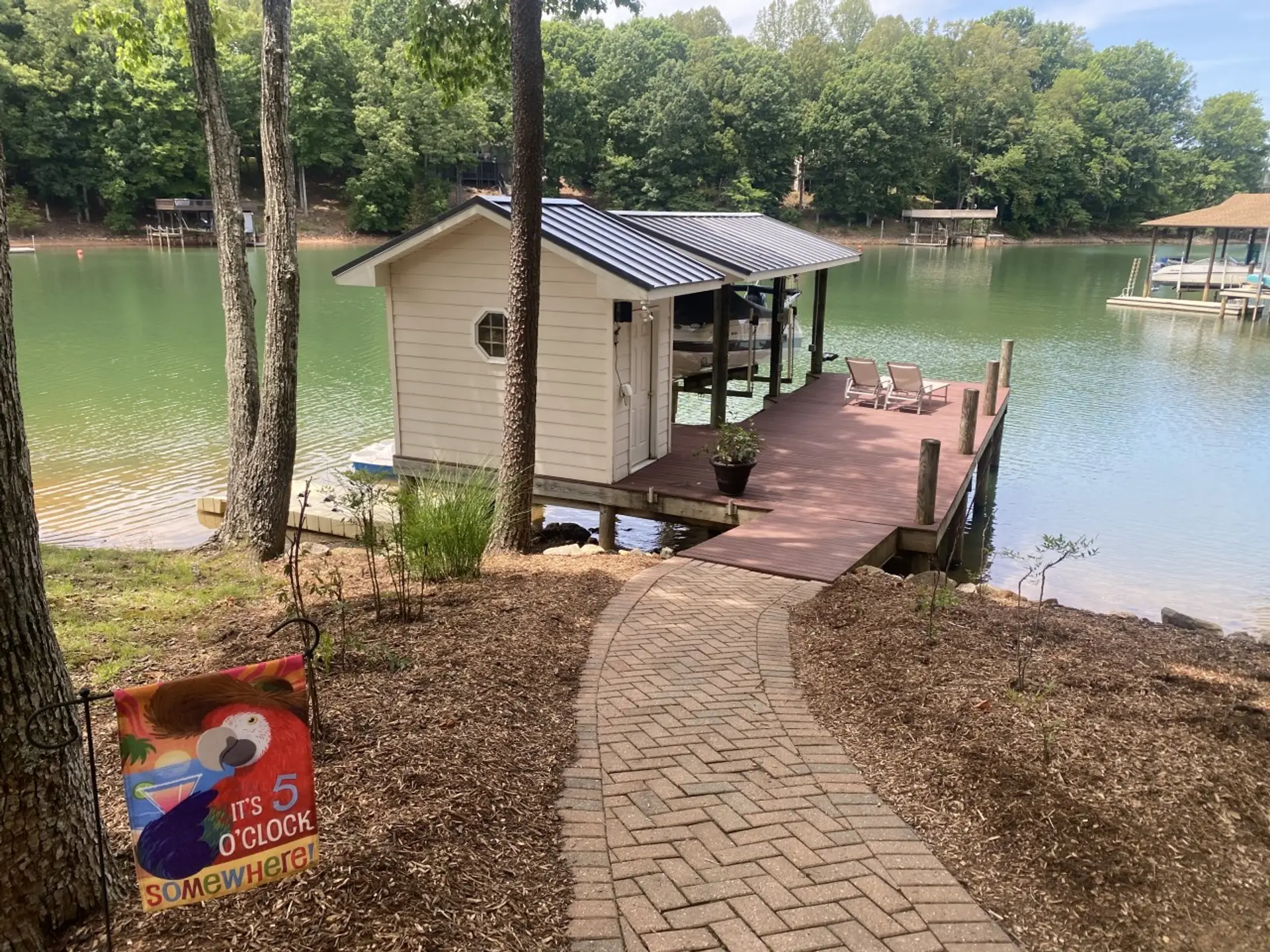 Let the calm waters of the dock ease your worries—here, it’s all about lake time