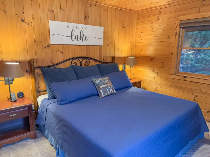 Upstairs king bedroom