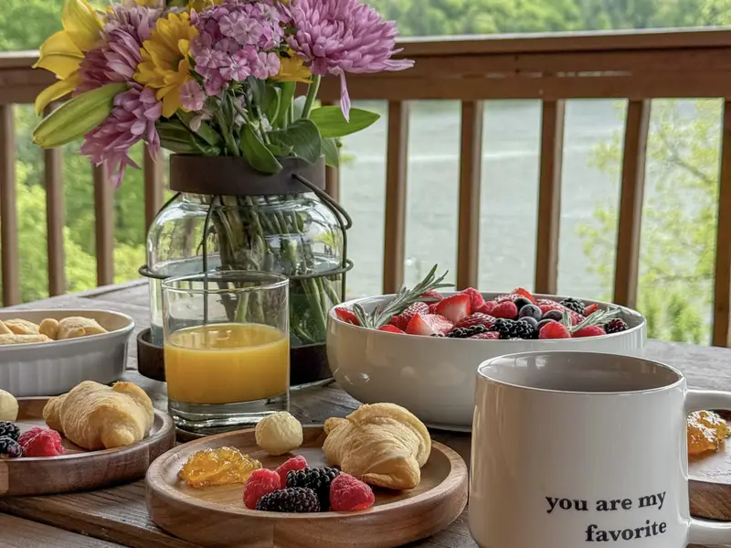 Breakfast with a lake view