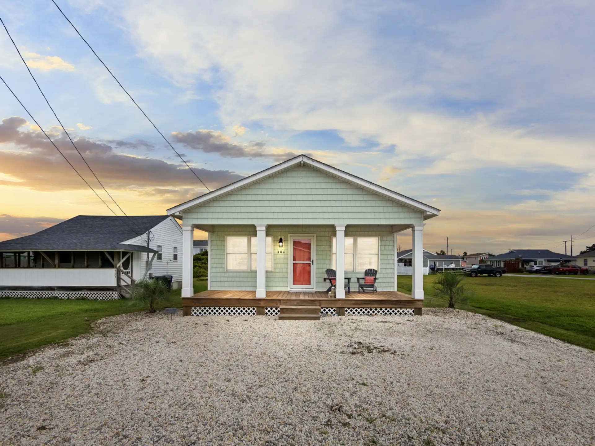 Welcome to AB Sea Digs! Bright, cheerful beach cottage just a short walk to Atlantic Beach