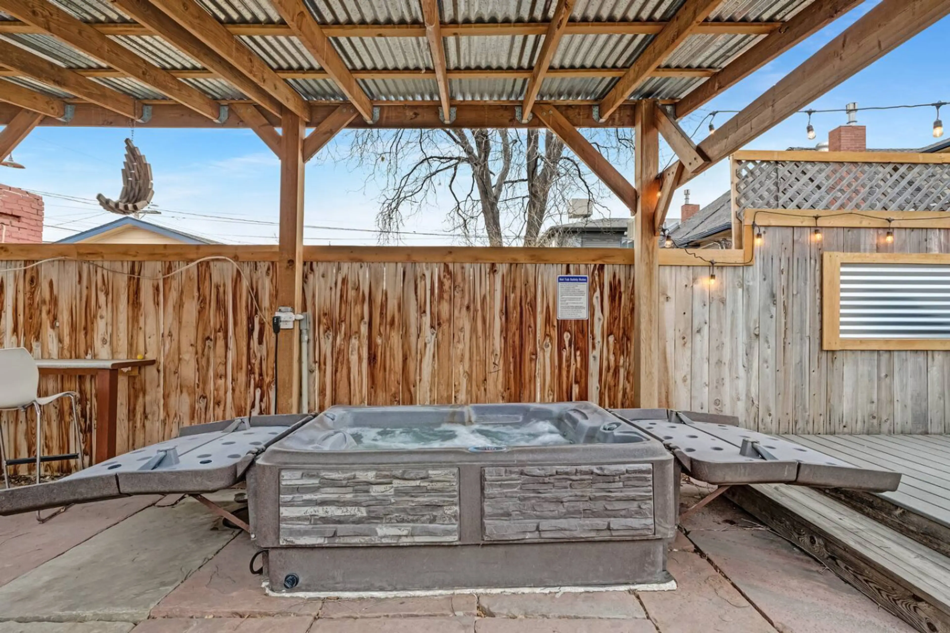 Hot tub for 2 people