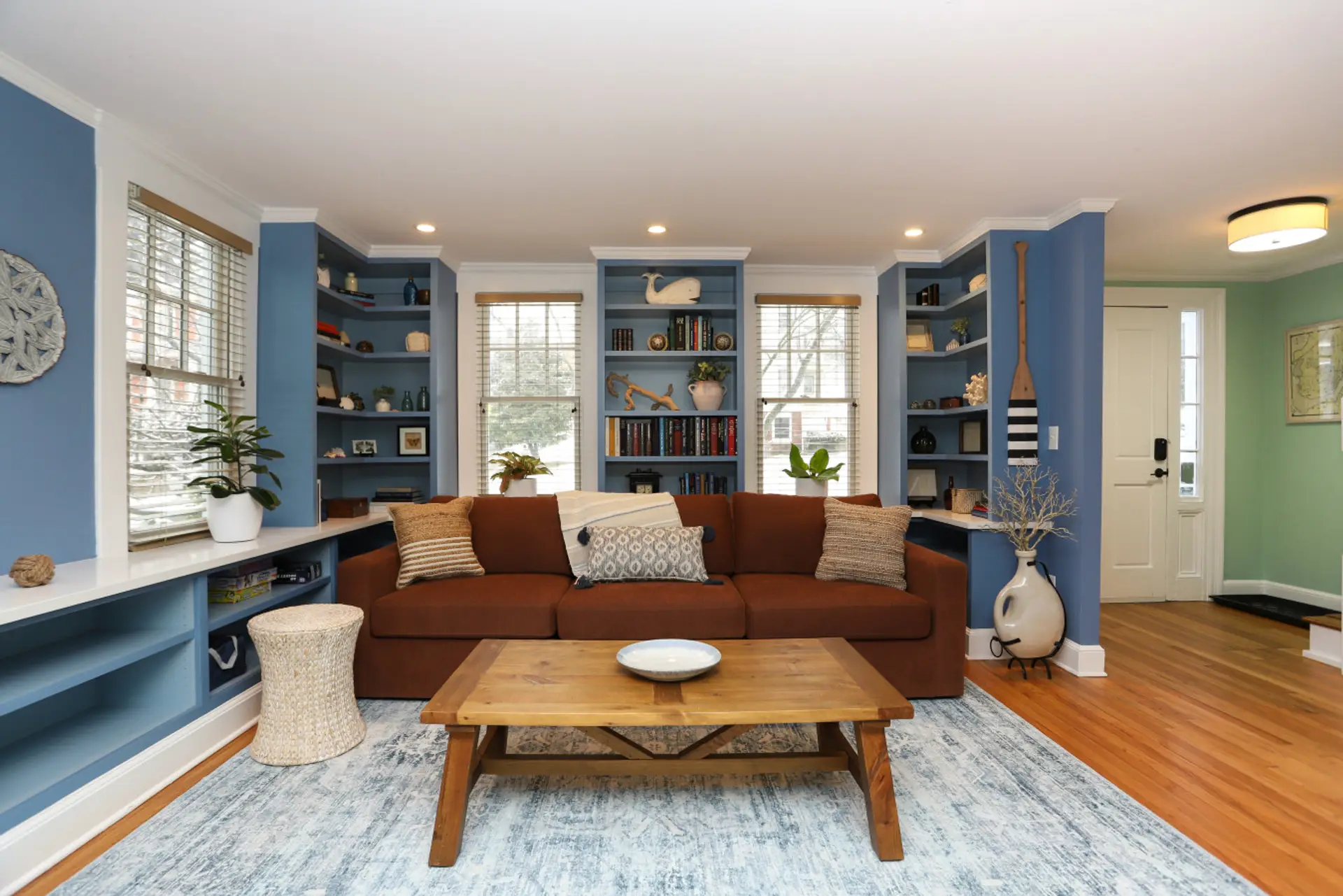 Spacious Livingroom - Decorated with coastal charm, reflecting the history of this 1800s home
