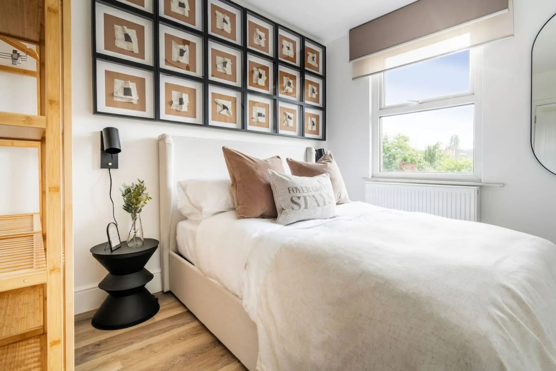 A double bed with luxurious hotel-style bedding, wrapped in 400-thread count Egyptian cotton sheets. It’s so soft and indulgent, you’ll be tempted to skip the sightseeing for a duvet day instead. Go ahead, you deserve it!