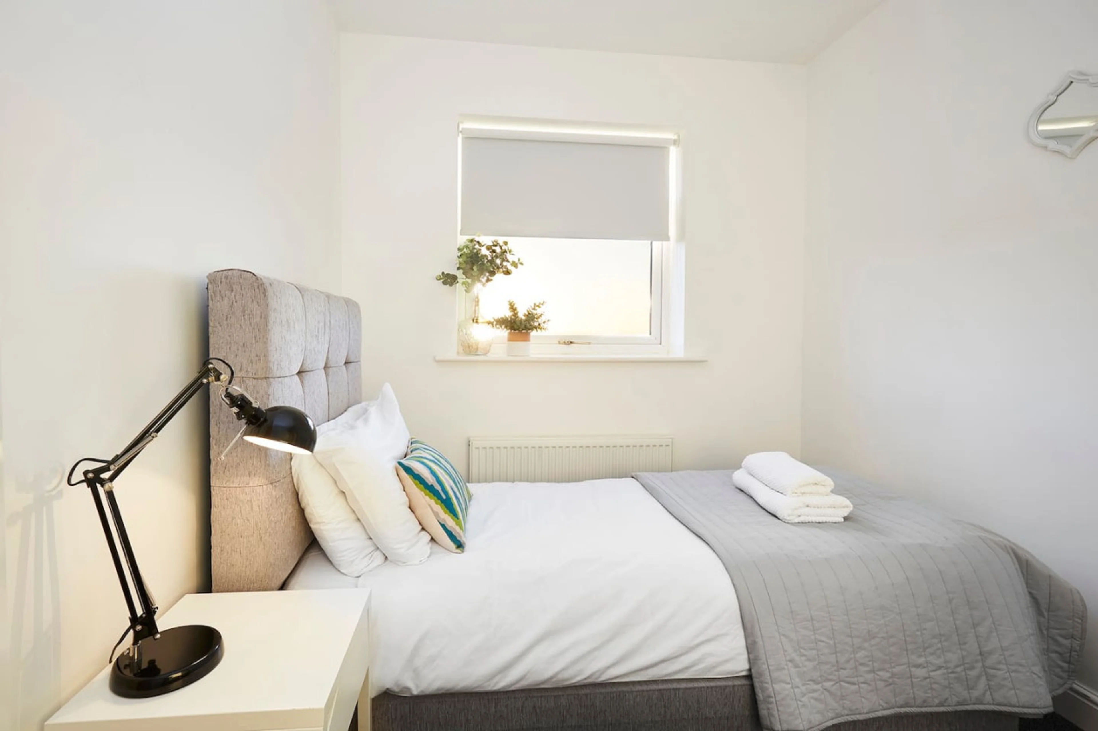 Ambler Thorn →Halifax 10mins | Family Friendly | Pets OK - View 3