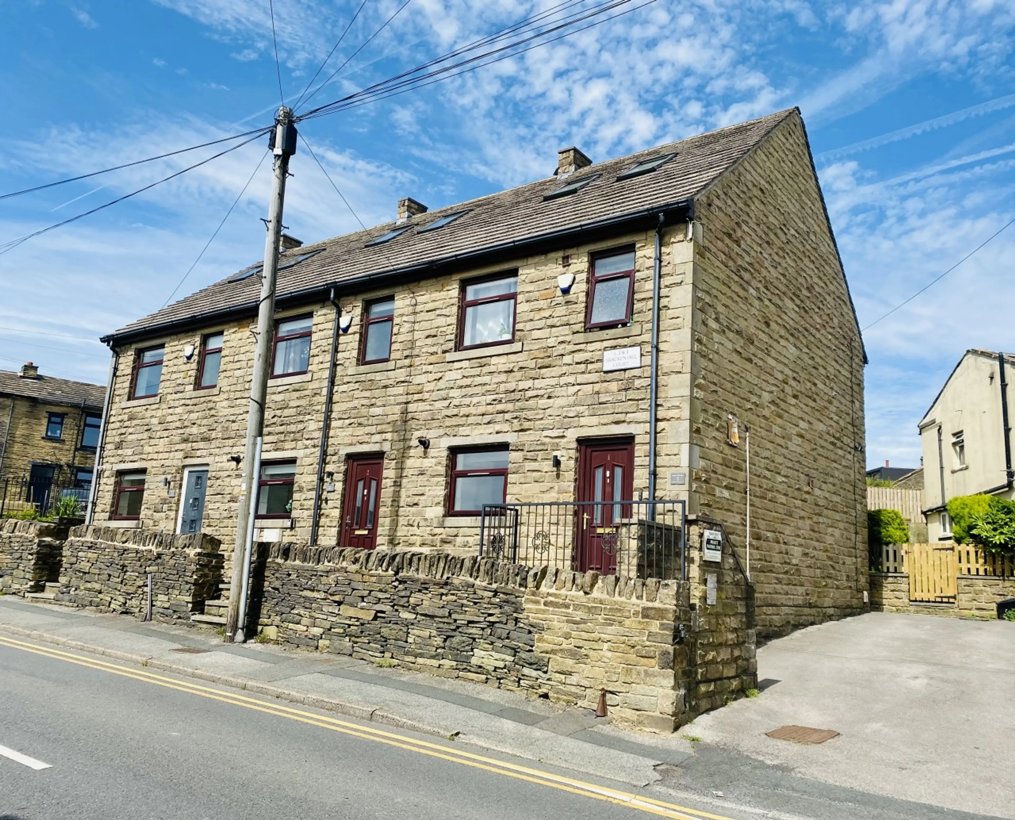 Ambler Thorn →Halifax 10mins | Family Friendly | Pets OK - Image 10