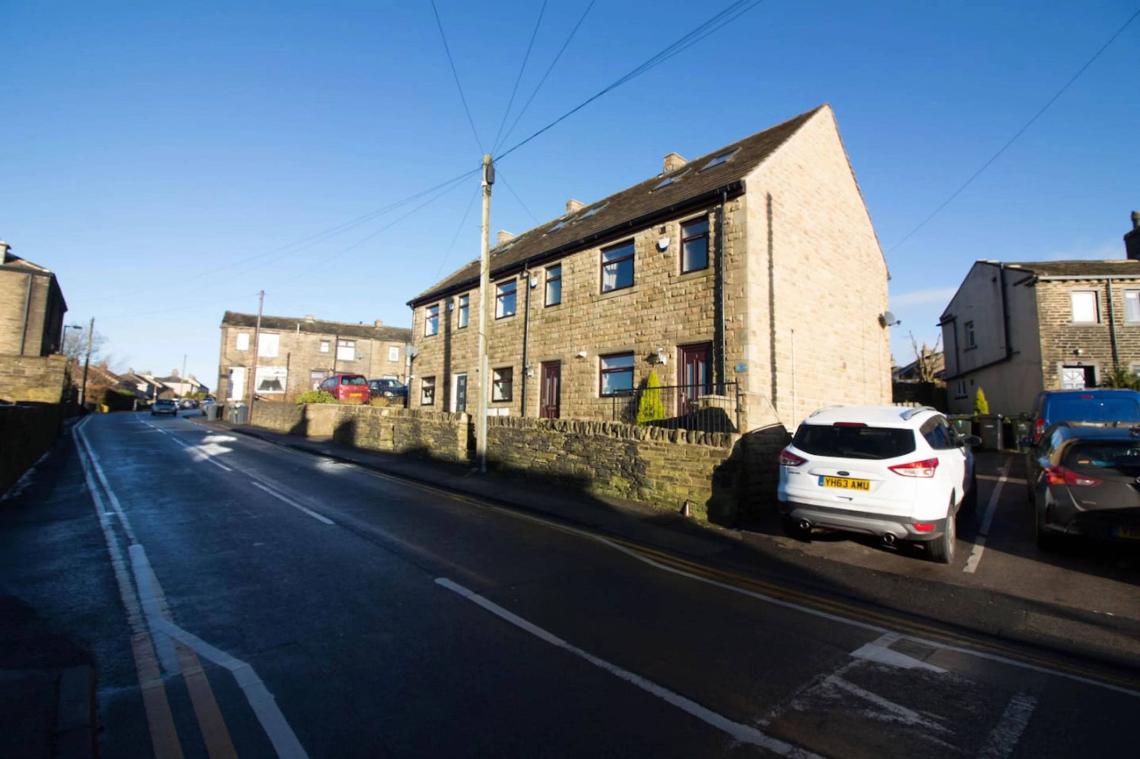 Ambler Thorn →Halifax 10mins | Family Friendly | Pets OK - View 5