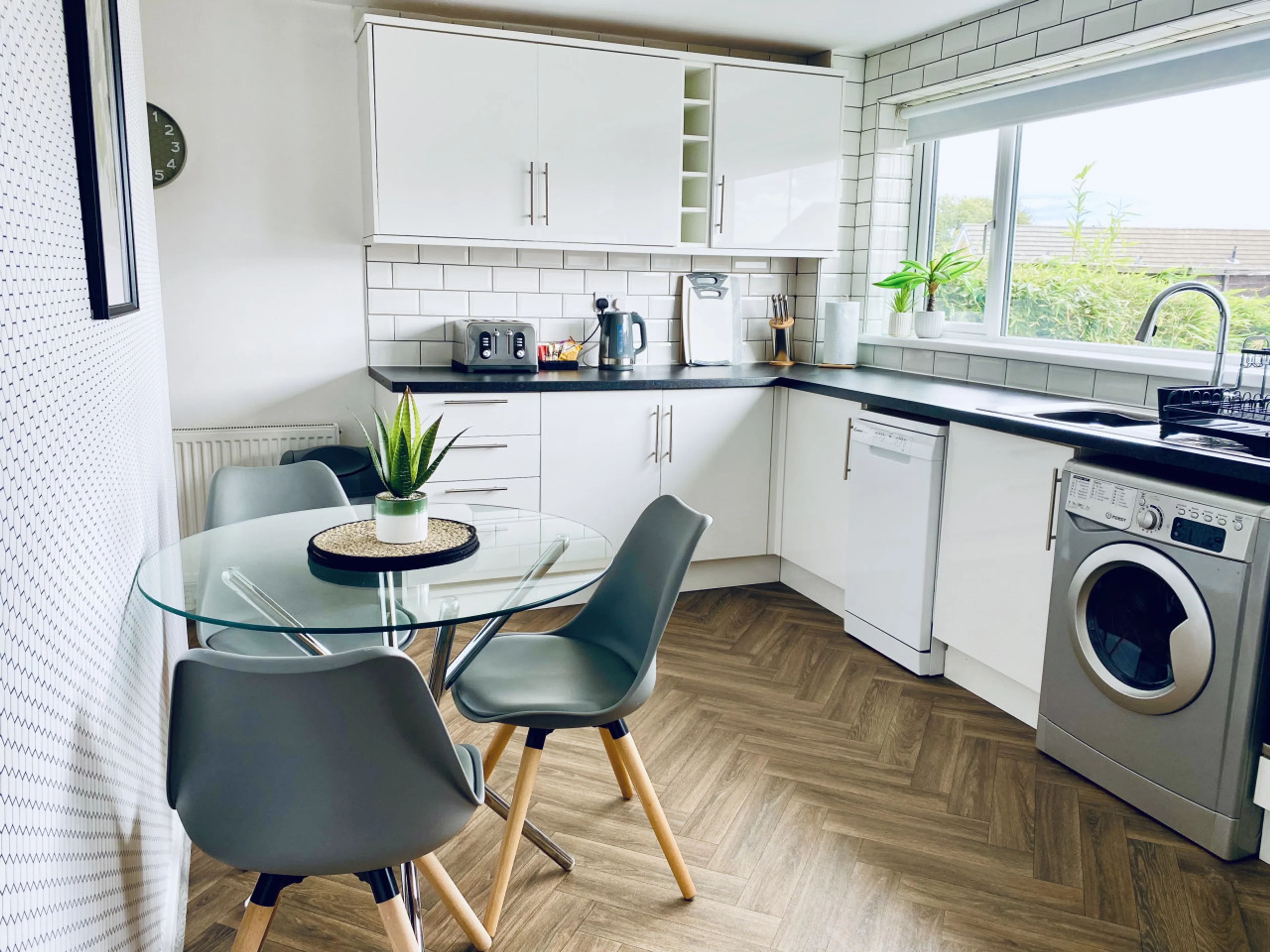 Foxcroft Fold | Brighouse →3 mins | Pets OK | Garden - View 5