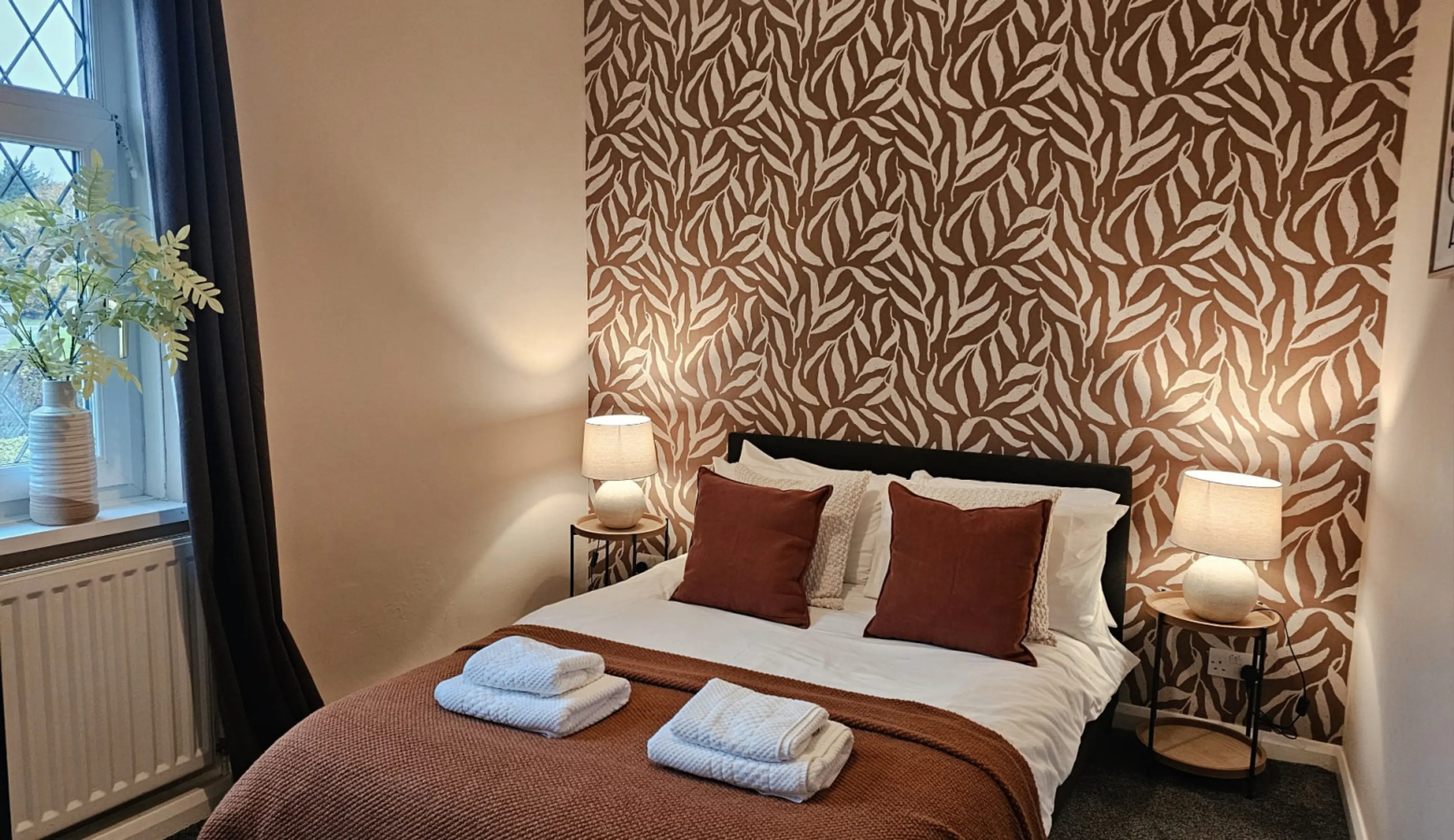 The Nook| Spacious Huddersfield Home close to M62 - Image 3