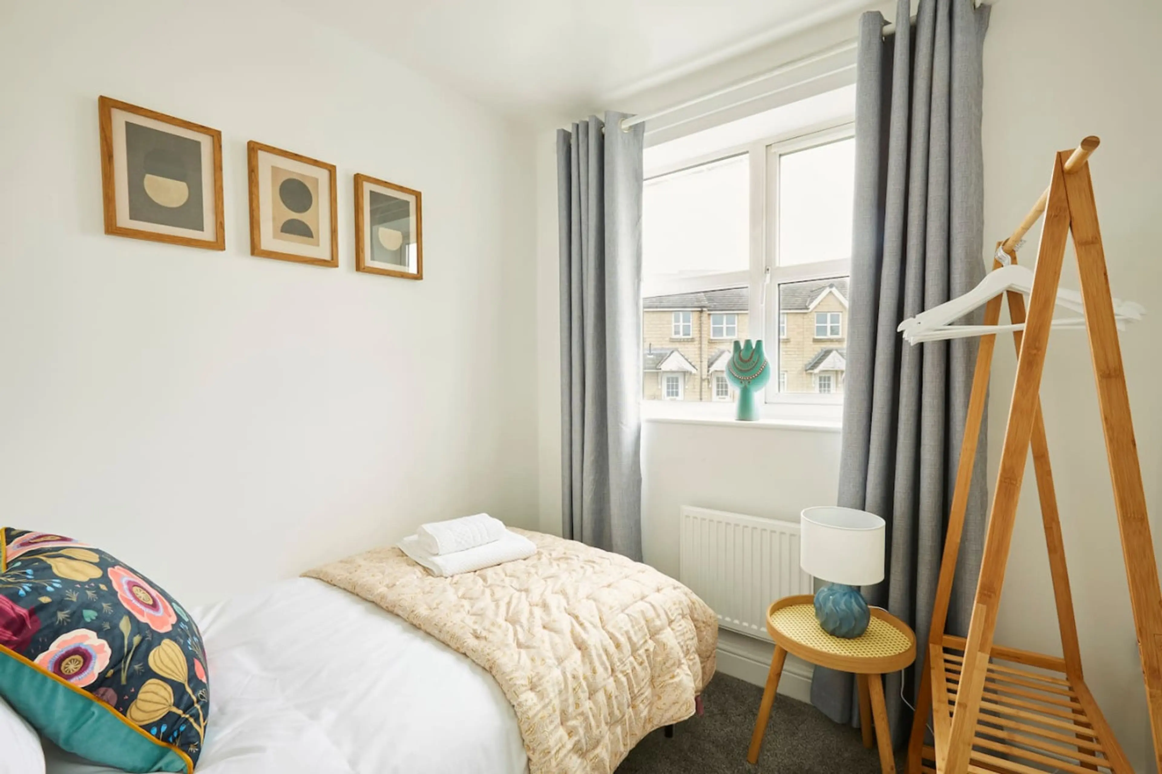 Beacon Hill View - Halifax/Piece Hall 4 min | Parking - Image 12