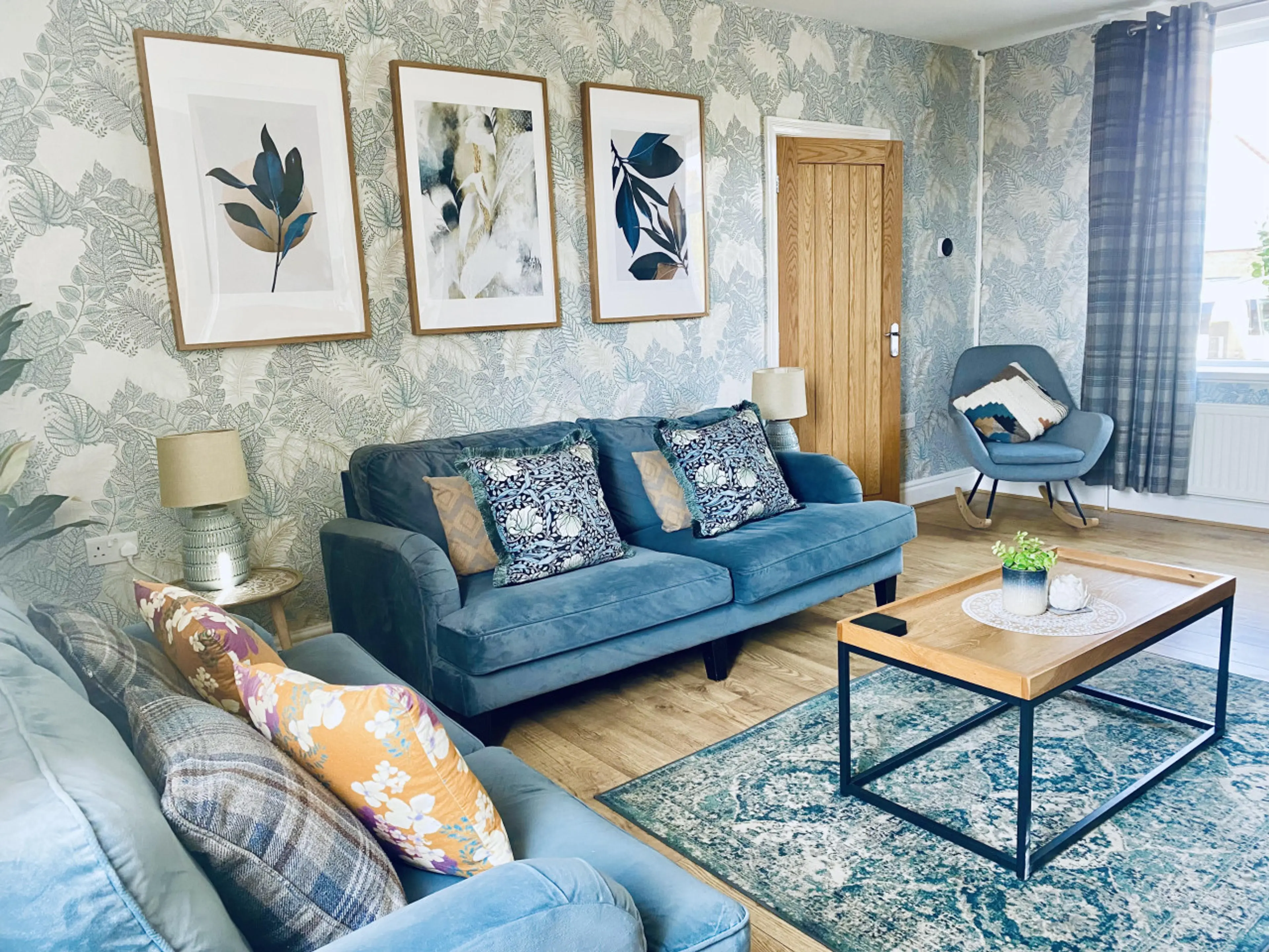 Storthes Hall Lodge | Kirkburton →5 min| Pets OK | Garden - Image 1