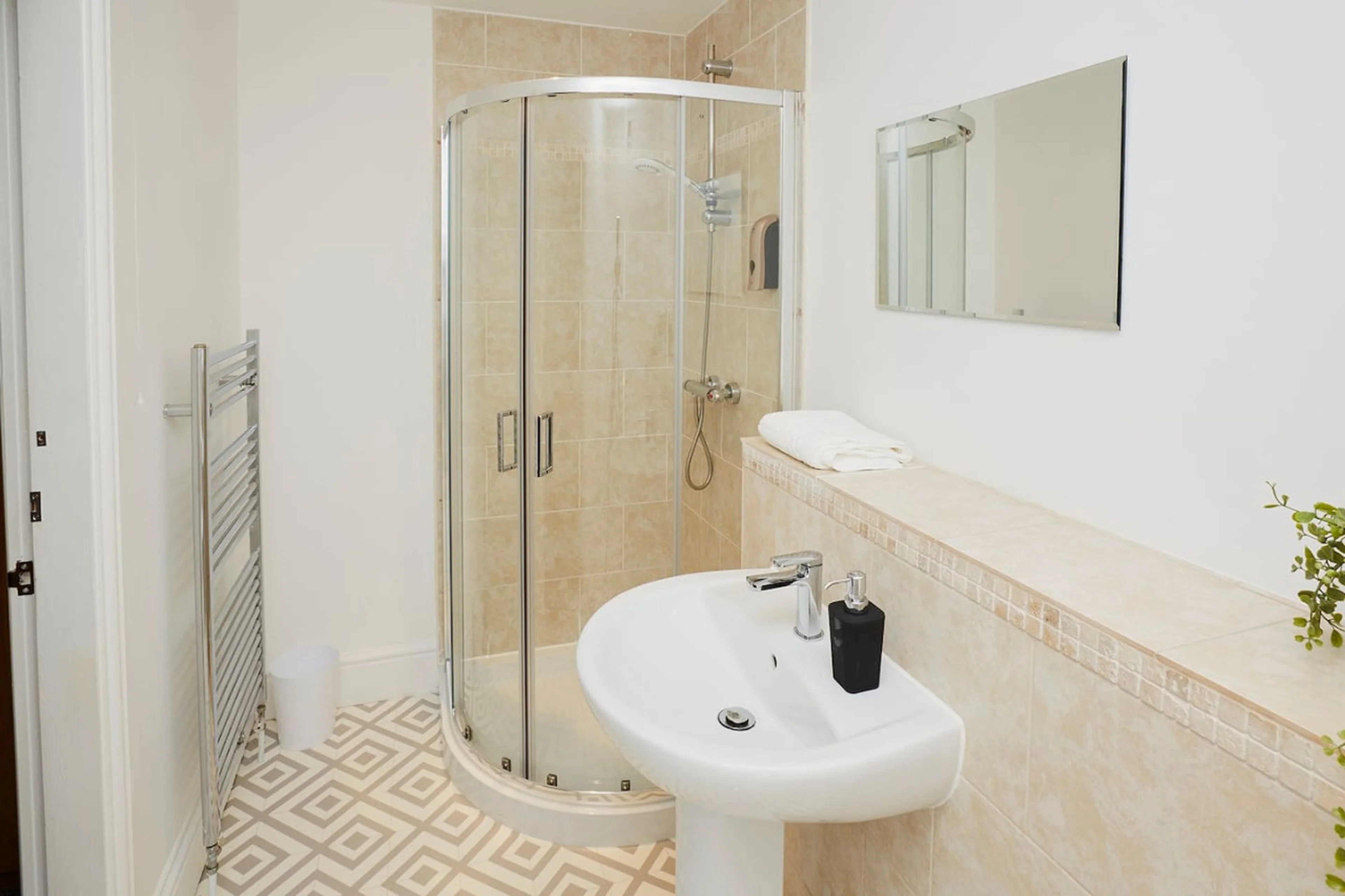 Lister's Nest |  Halifax→8 min | Family + Pets | Garden - View 3