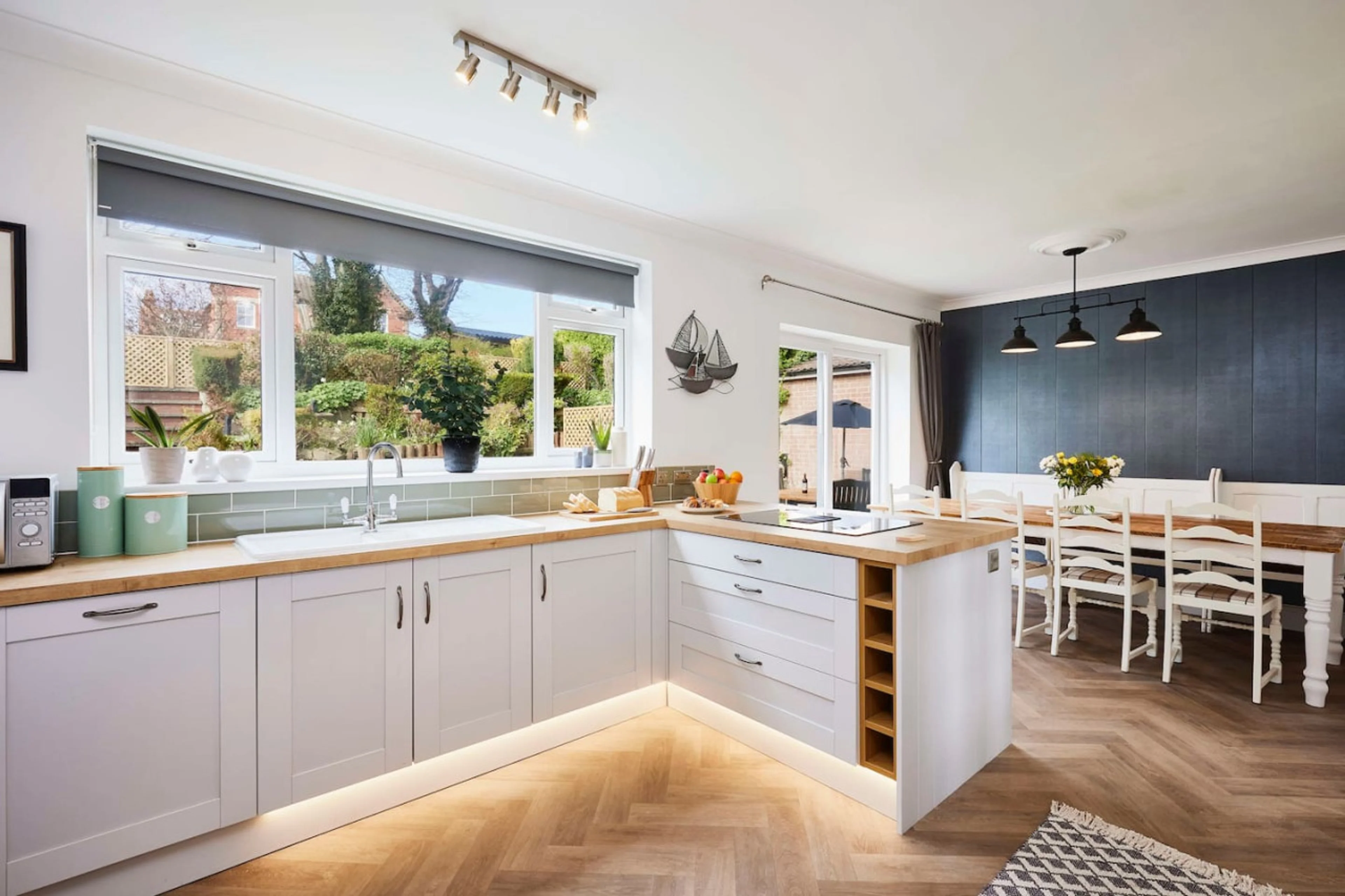 Cinder Hill - Whitby | Family Getaway! Hot Tub, Gaming - View 3