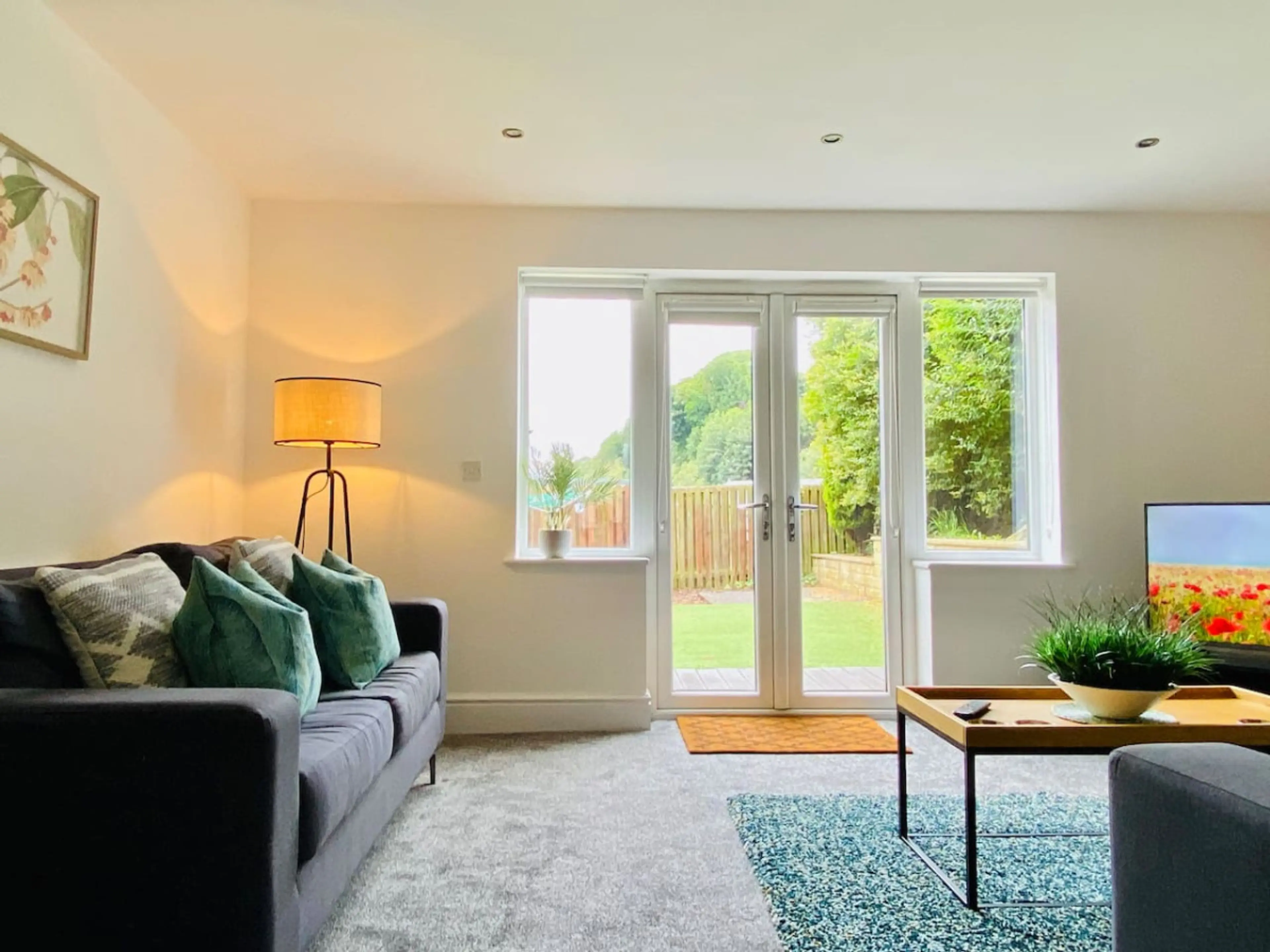 Royal Calderdale | 8→mins Halifax | Parking | Pets OK - Image 7