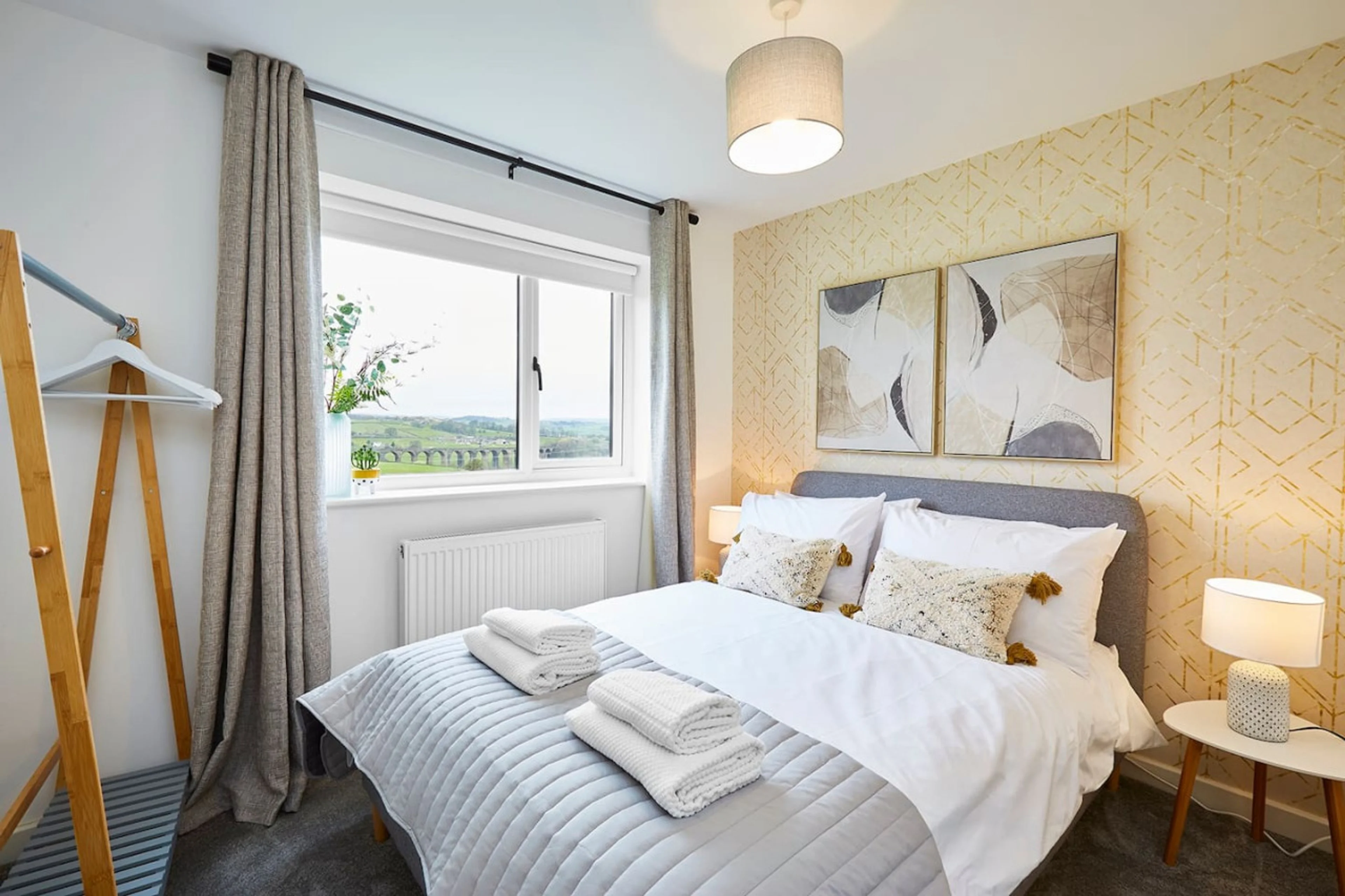 Church Meadows Nr. Haworth | Hot Tub + Views | Cinema - View 4