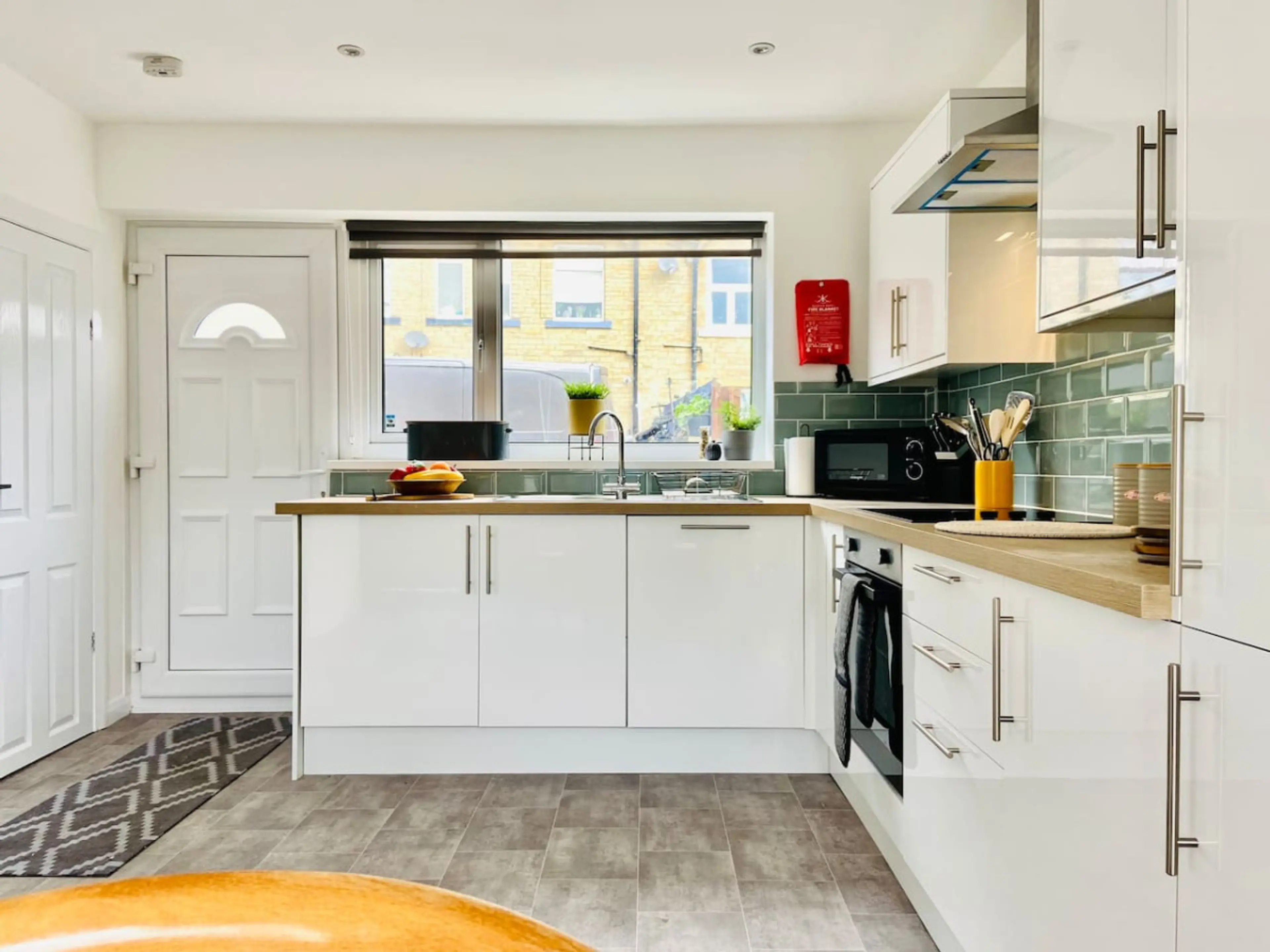 Lightcliffe Lodge | Halifax/Brighouse 8 mins - Image 9