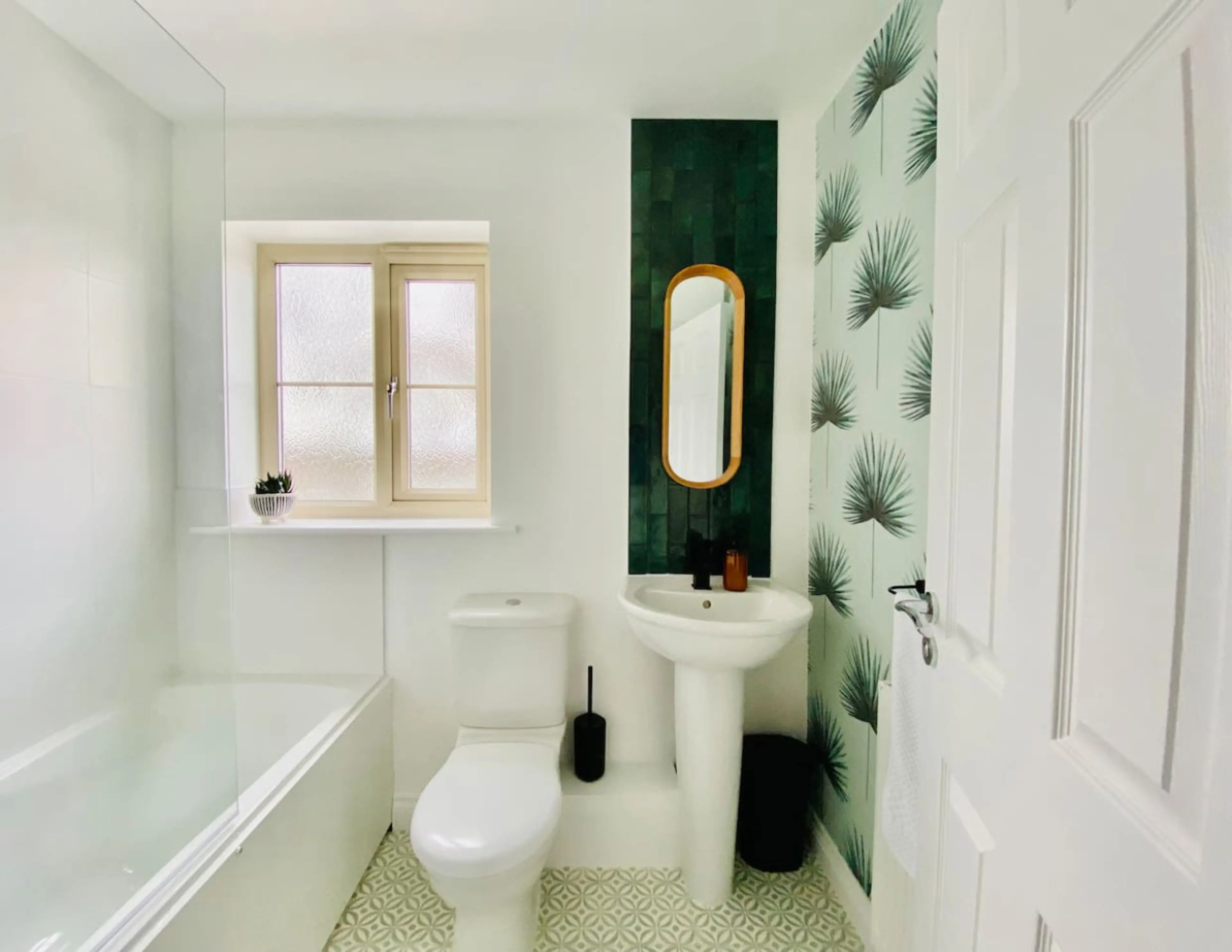 Greenway - Liversedge | Close to M62 | Parking - Image 9