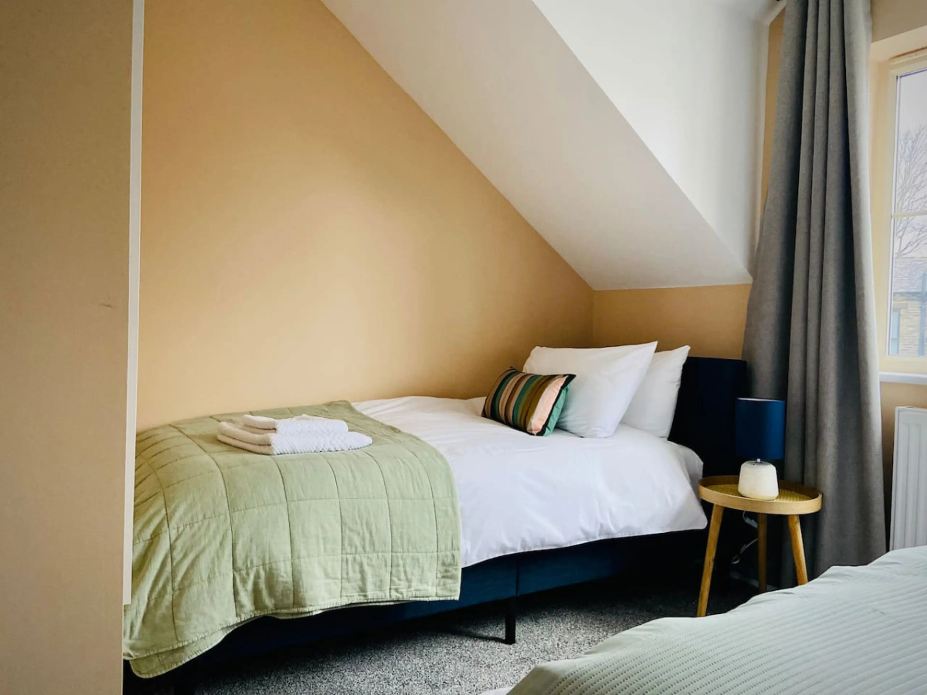 Greenway - Liversedge | Close to M62 | Parking - Image 8