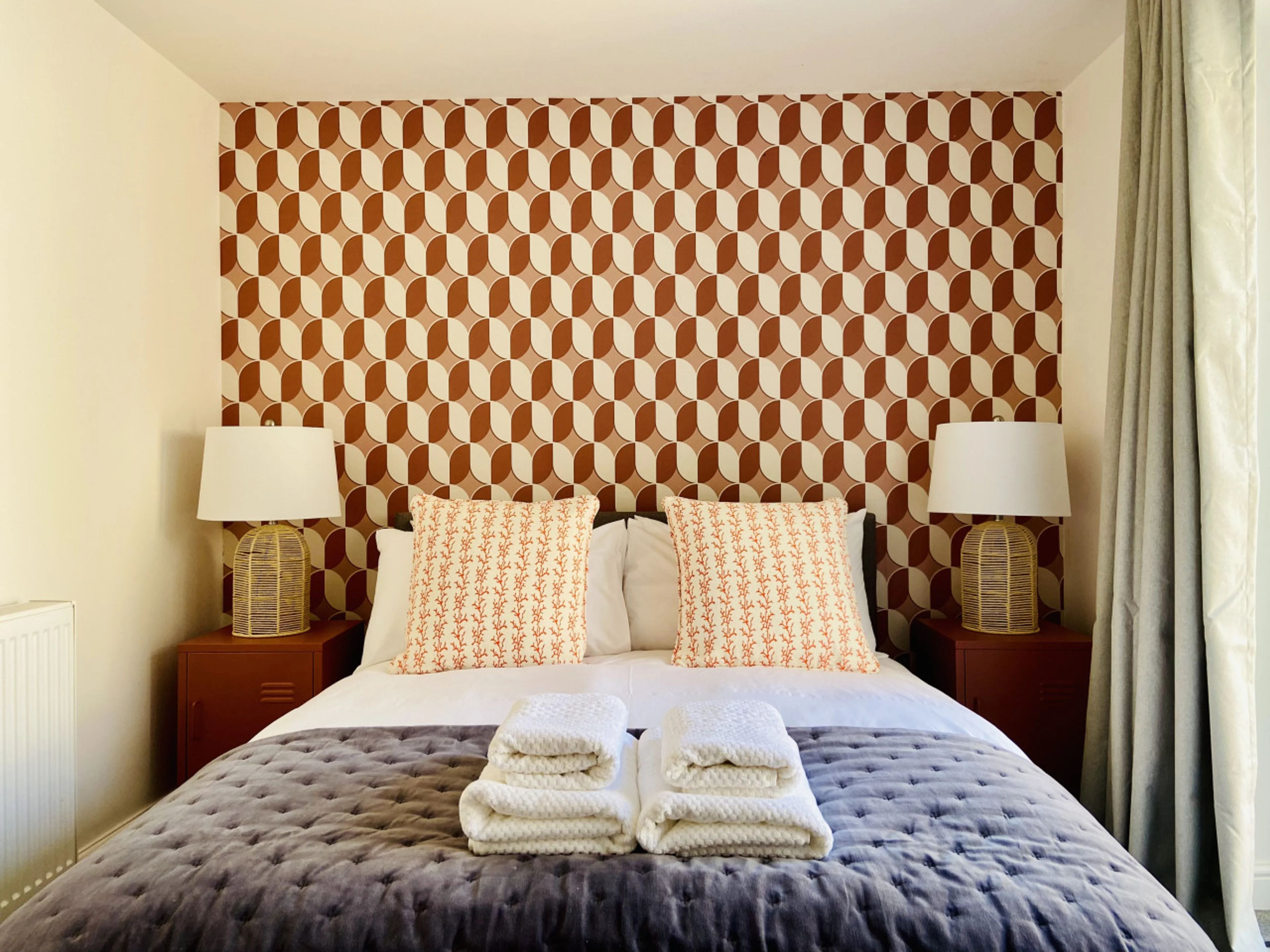 Birch Wood Lodge G/Floor Bed+Bath | EV Charger - Main view