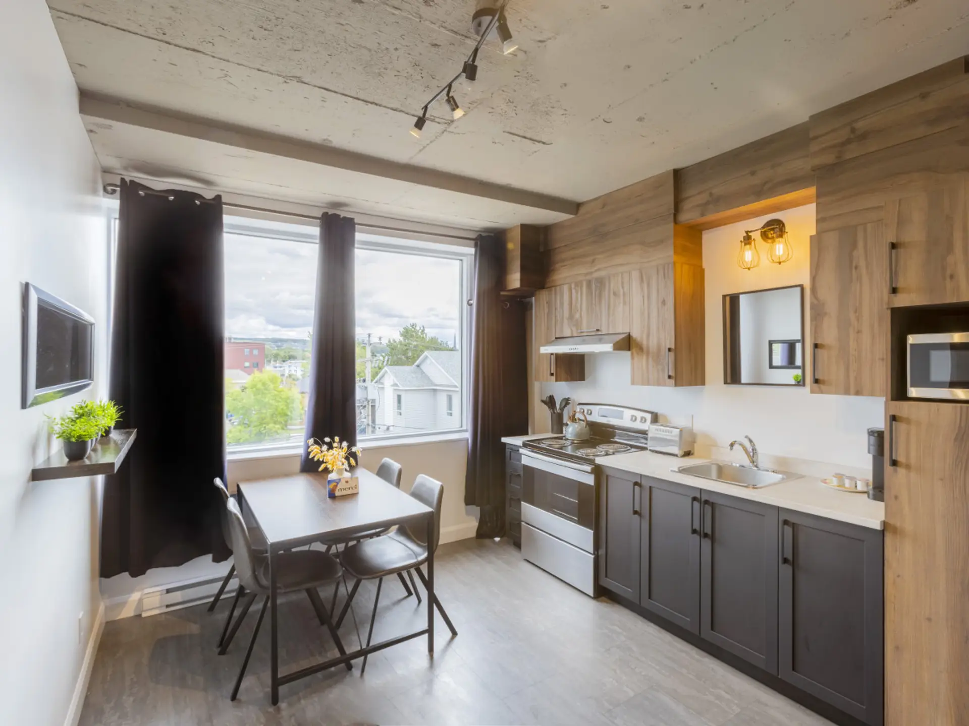 Cuisine complète et salle à manger