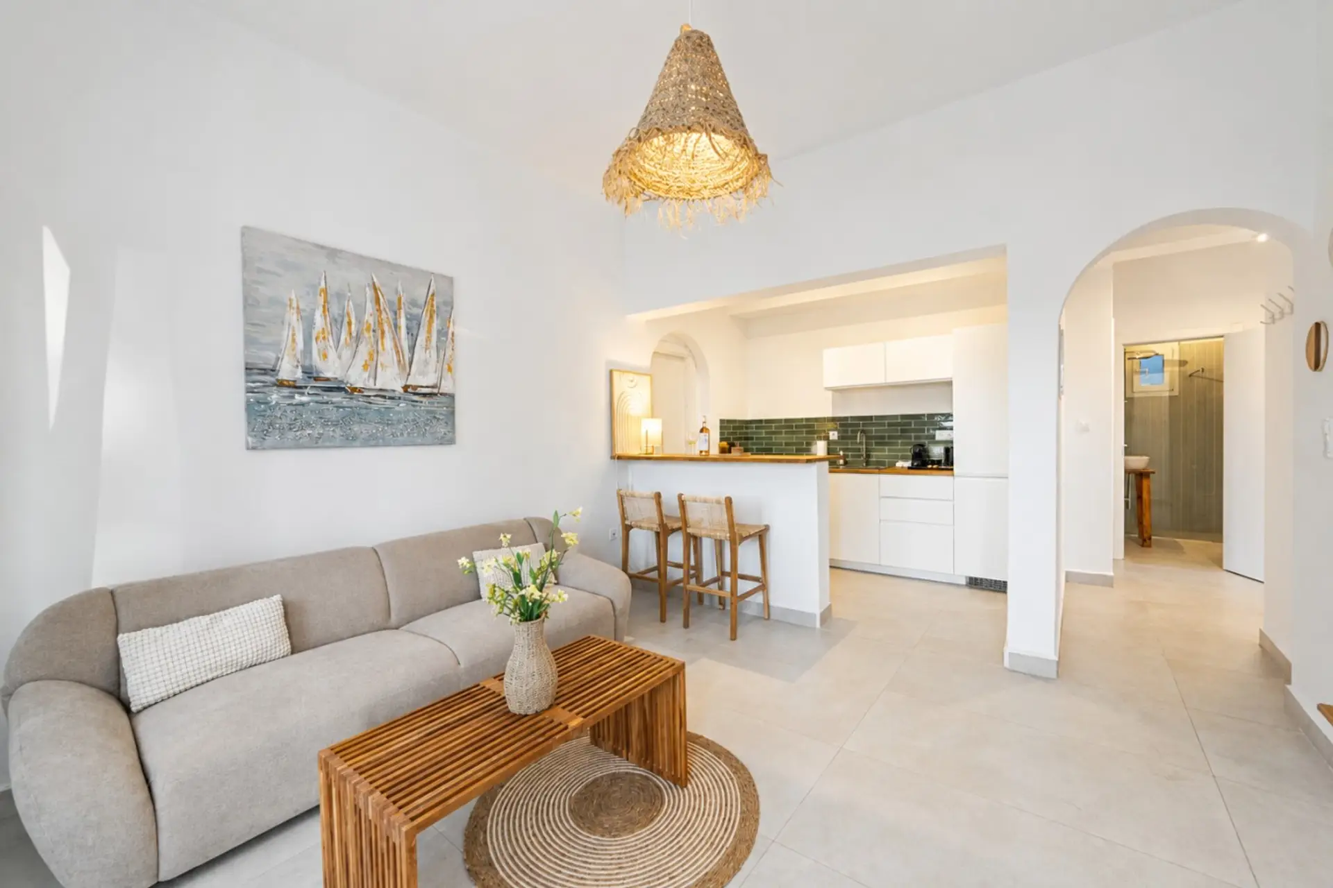 livingroom and kitchen