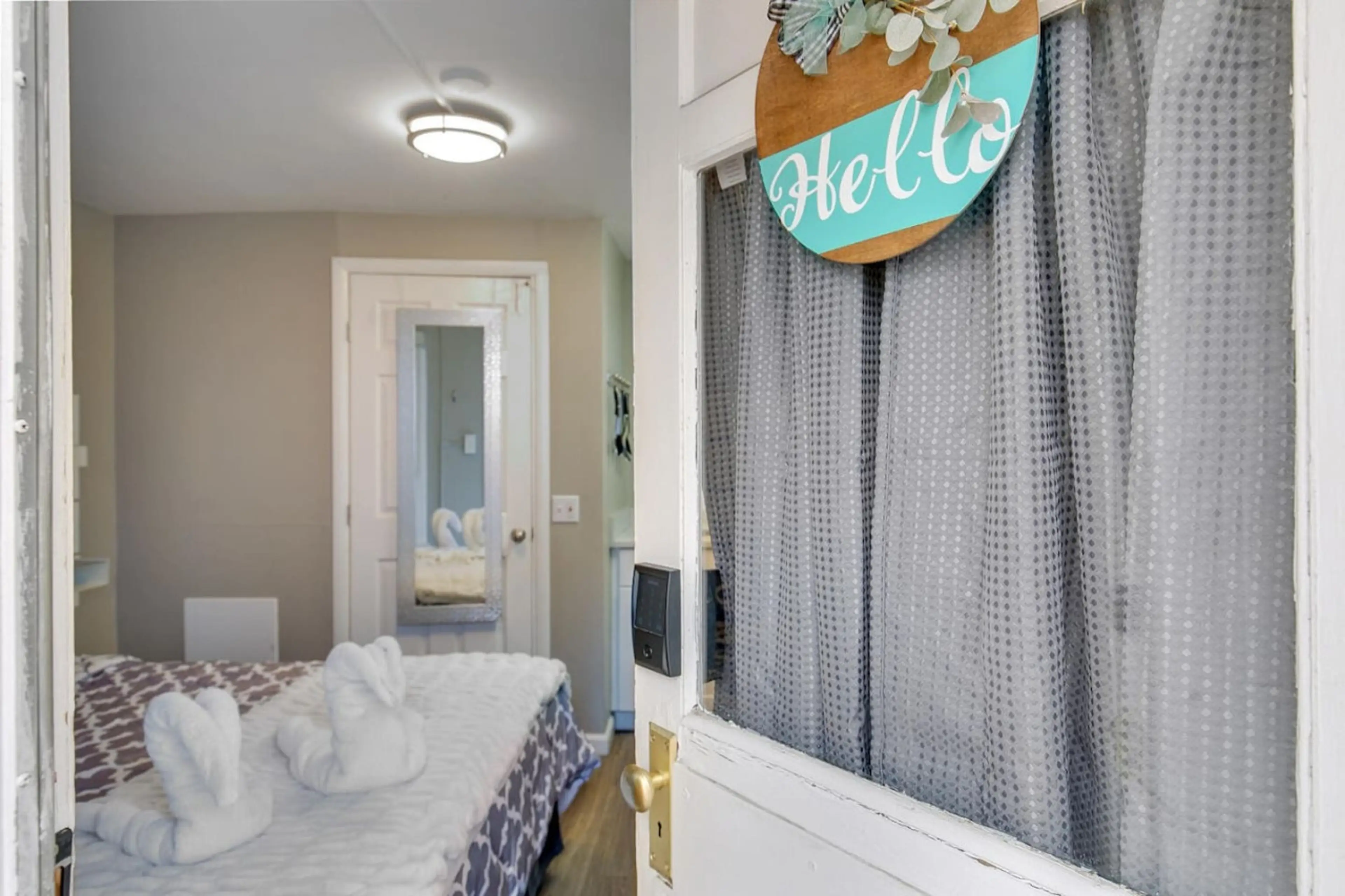 Step into a world of comfort and relaxation, This luxurious bedroom awaits you with fluffy towels arranged perfectly on the bed. Unwind, recharge, and make unforgettable memories during your stay!